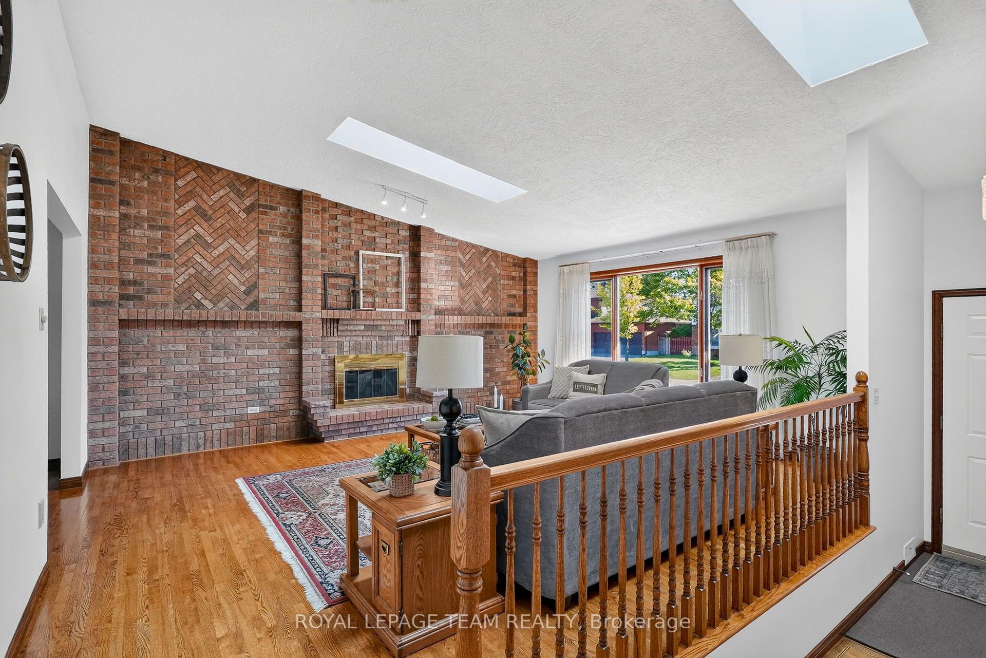 Photo 8 of 1343 Baden Avenue, Ottawa, Emerald Woods/Sawmill Creek — HOMEH