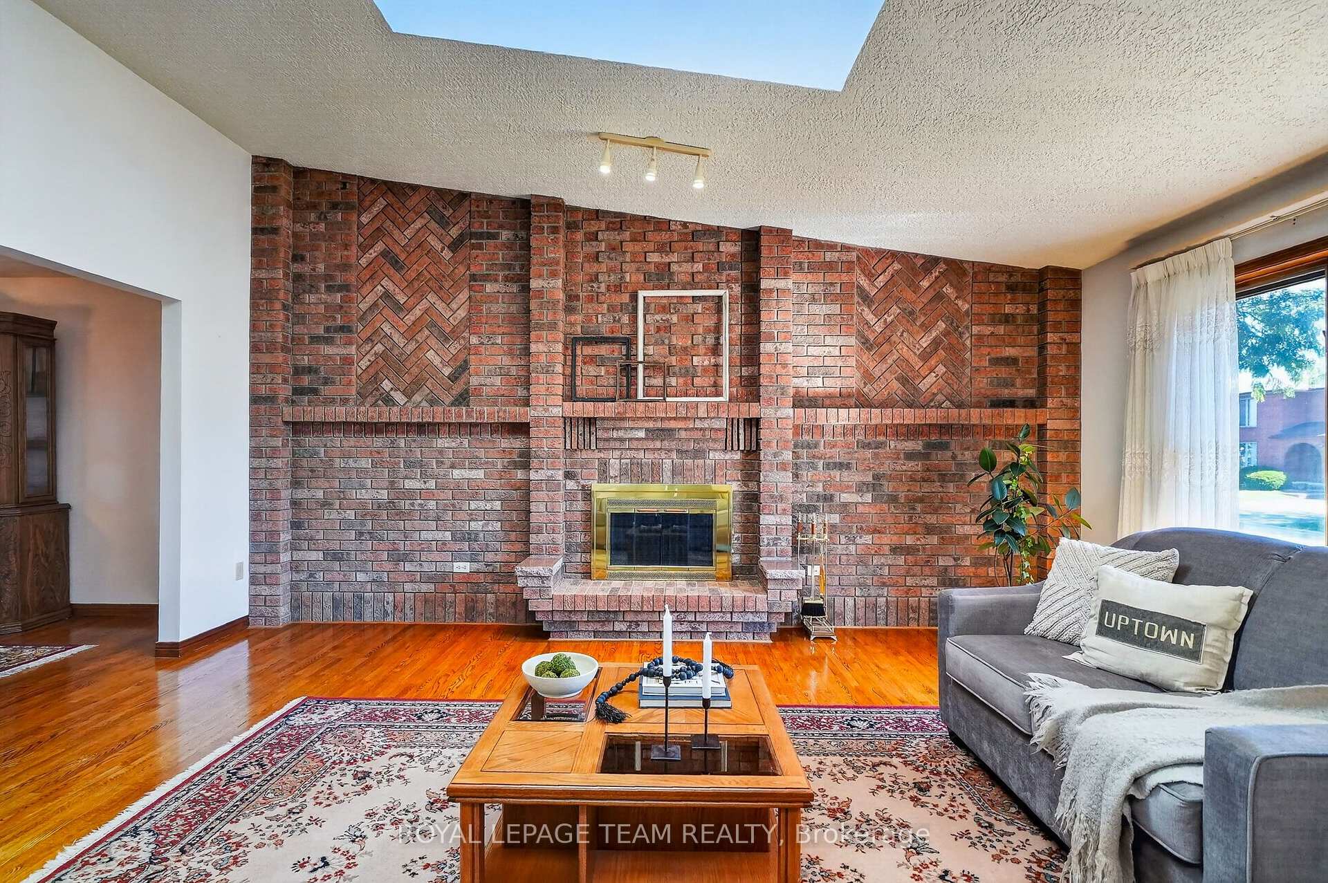 Photo 9 of 1343 Baden Avenue, Ottawa, Emerald Woods/Sawmill Creek — HOMEH