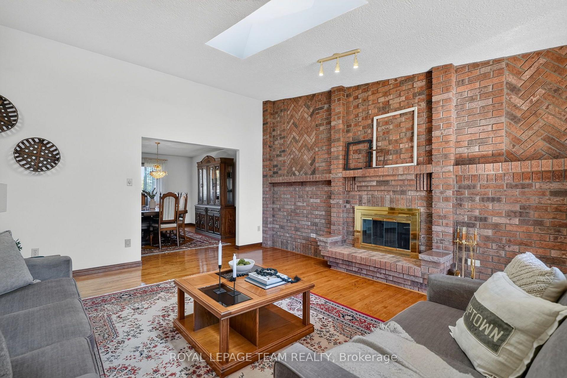 Photo 13 of 1343 Baden Avenue, Ottawa, Emerald Woods/Sawmill Creek — HOMEH