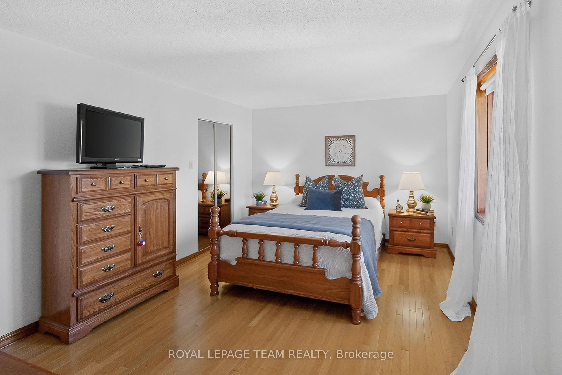 Photo 27 of 1343 Baden Avenue, Ottawa, Emerald Woods/Sawmill Creek — HOMEH