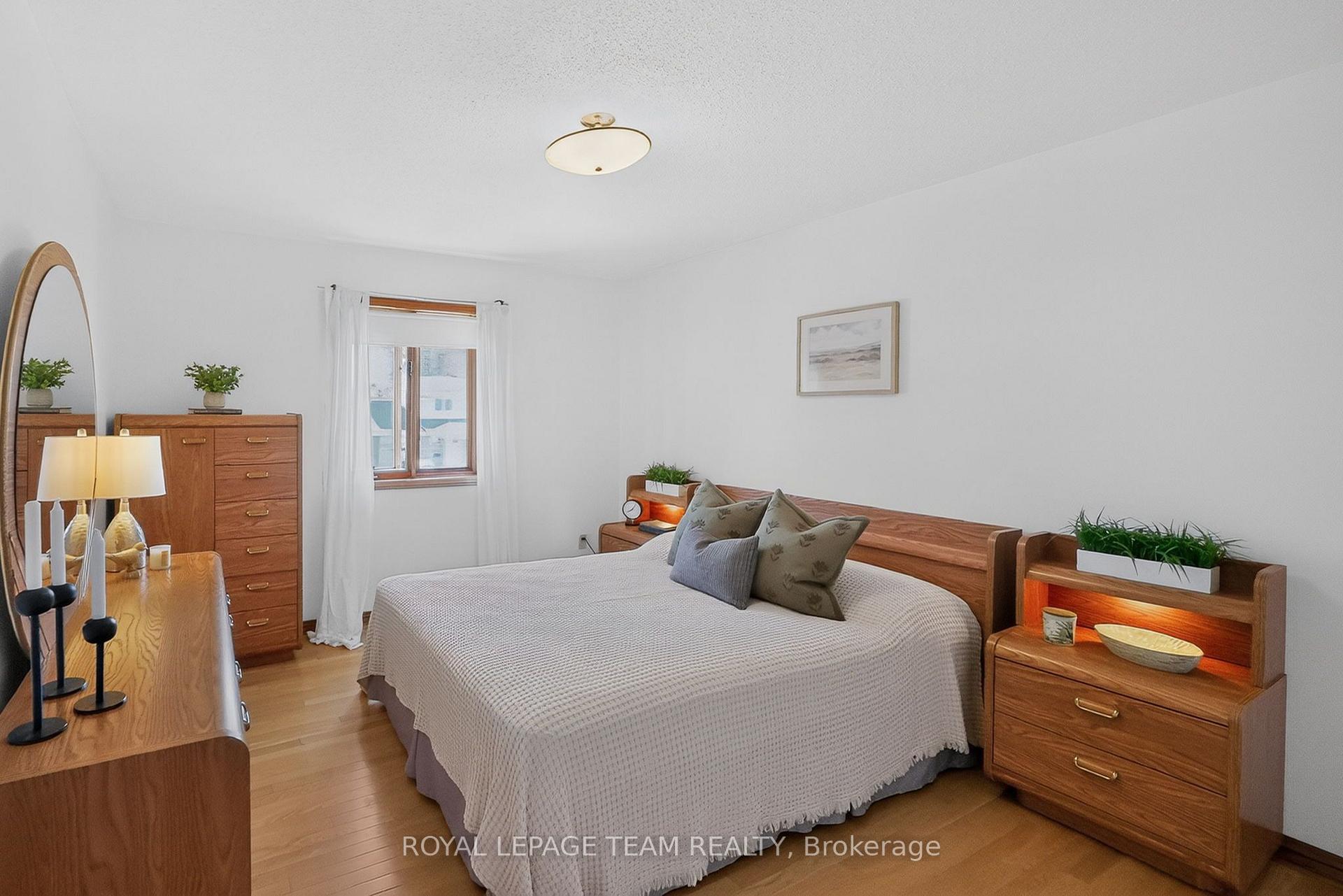 Photo 30 of 1343 Baden Avenue, Ottawa, Emerald Woods/Sawmill Creek — HOMEH