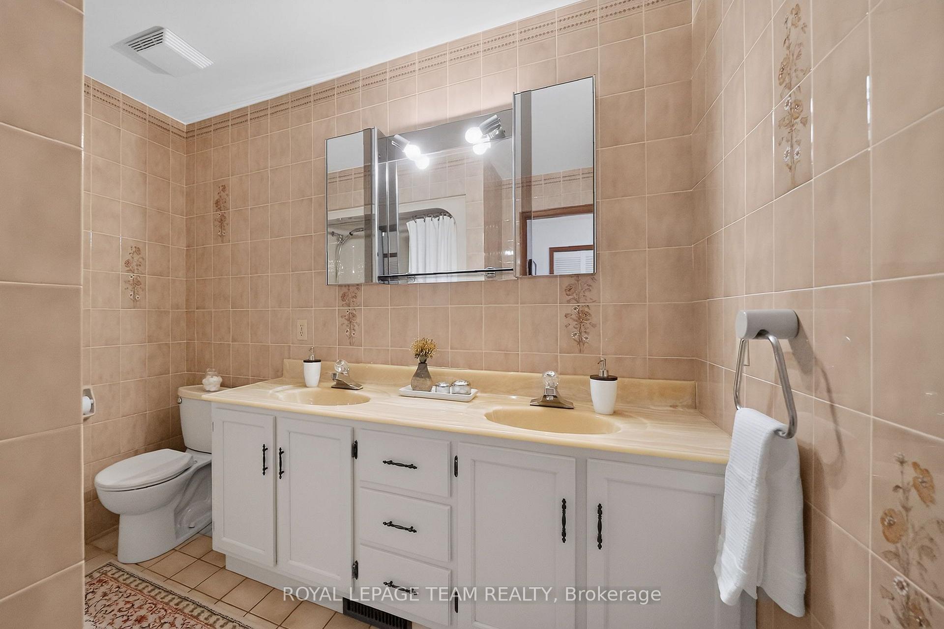 Photo 34 of 1343 Baden Avenue, Ottawa, Emerald Woods/Sawmill Creek — HOMEH