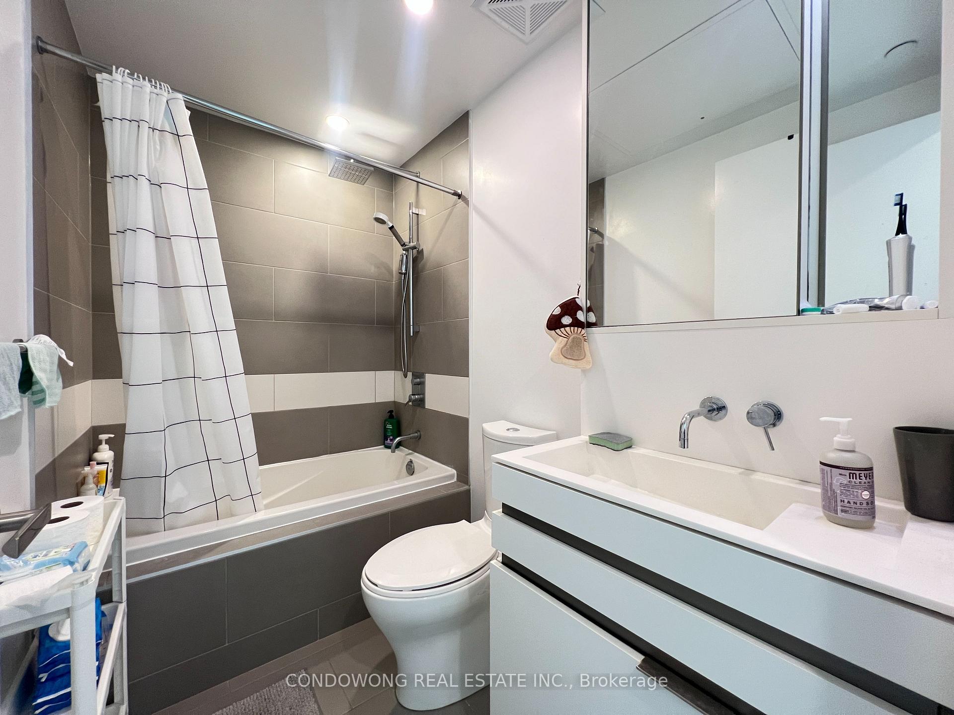 Photo 10 of Unit 2501, 197 Yonge Street, Toronto, Church-Yonge Corridor — HOMEH