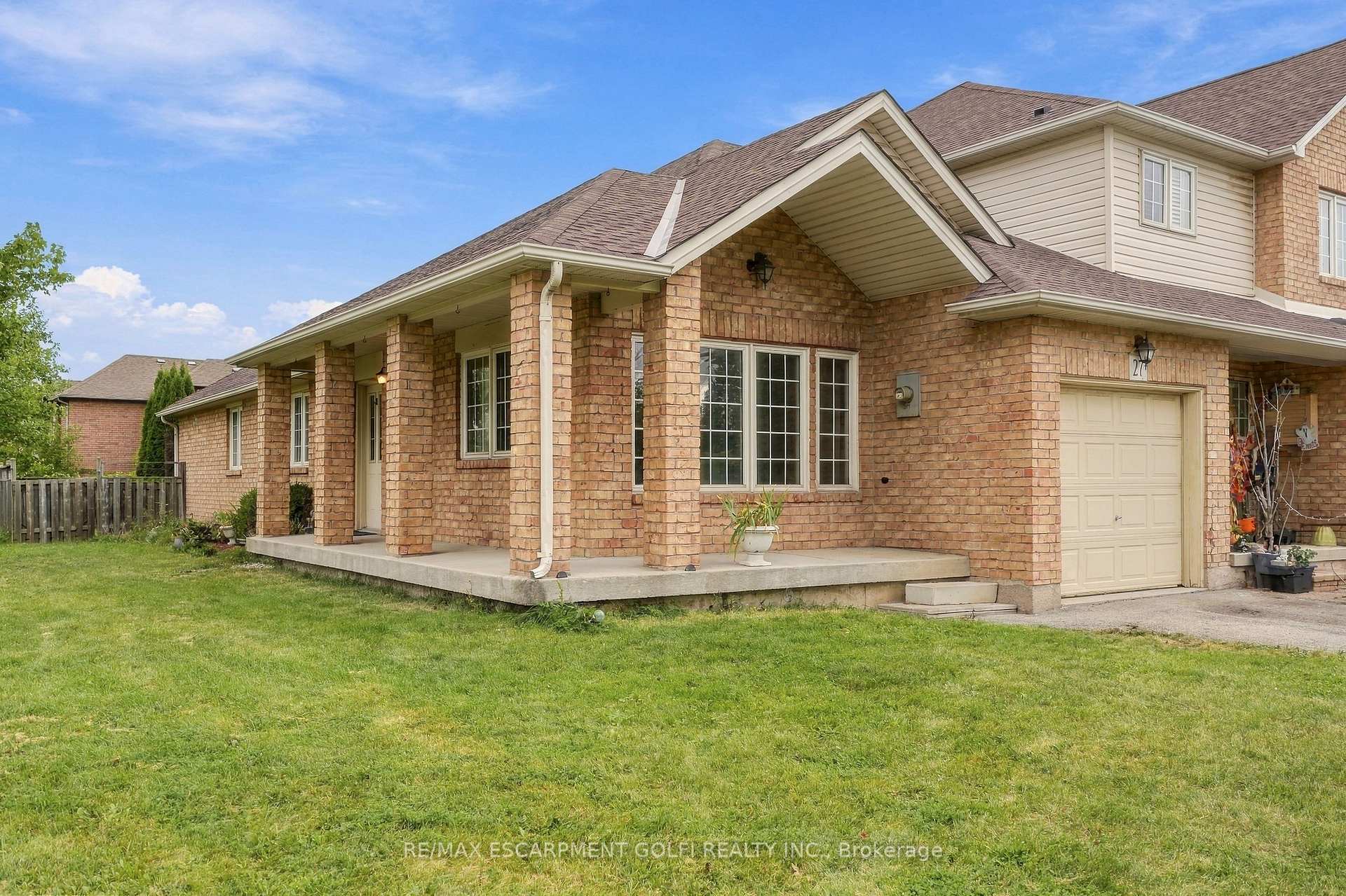 Photo 1 of 27 Pisa Drive, Hamilton, Lakeshore — HOMEH