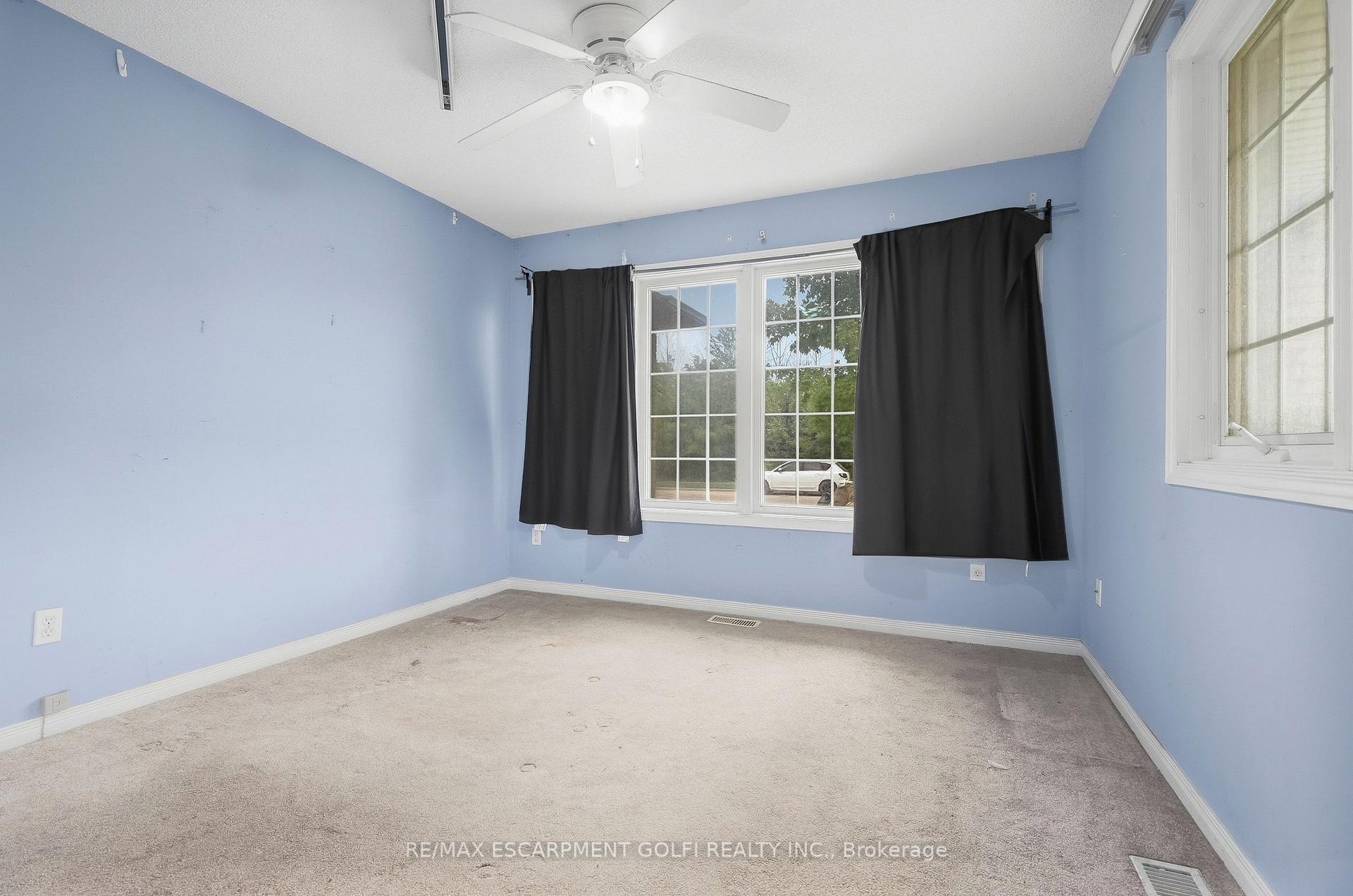 Photo 18 of 27 Pisa Drive, Hamilton, Lakeshore — HOMEH