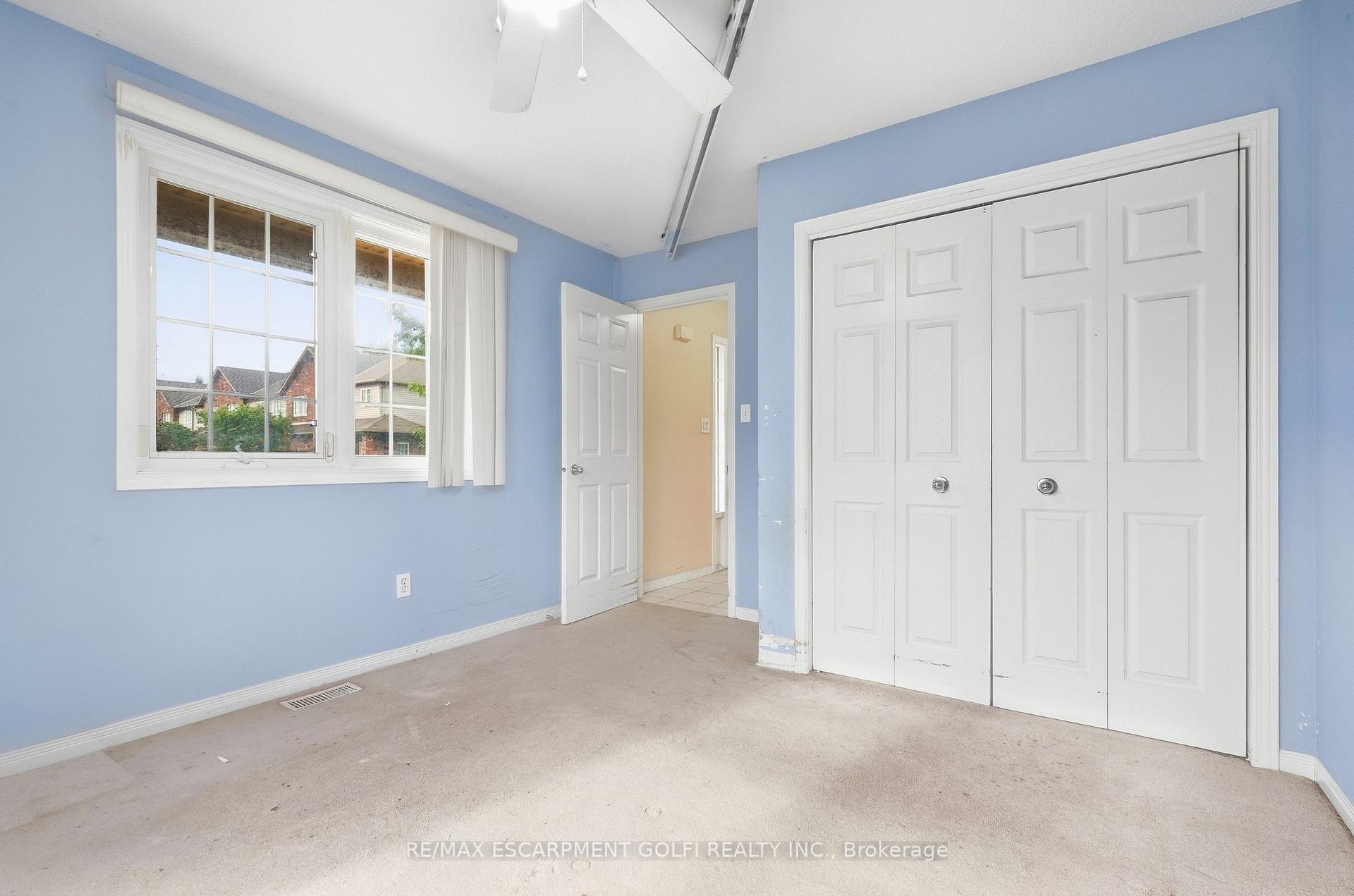 Photo 19 of 27 Pisa Drive, Hamilton, Lakeshore — HOMEH