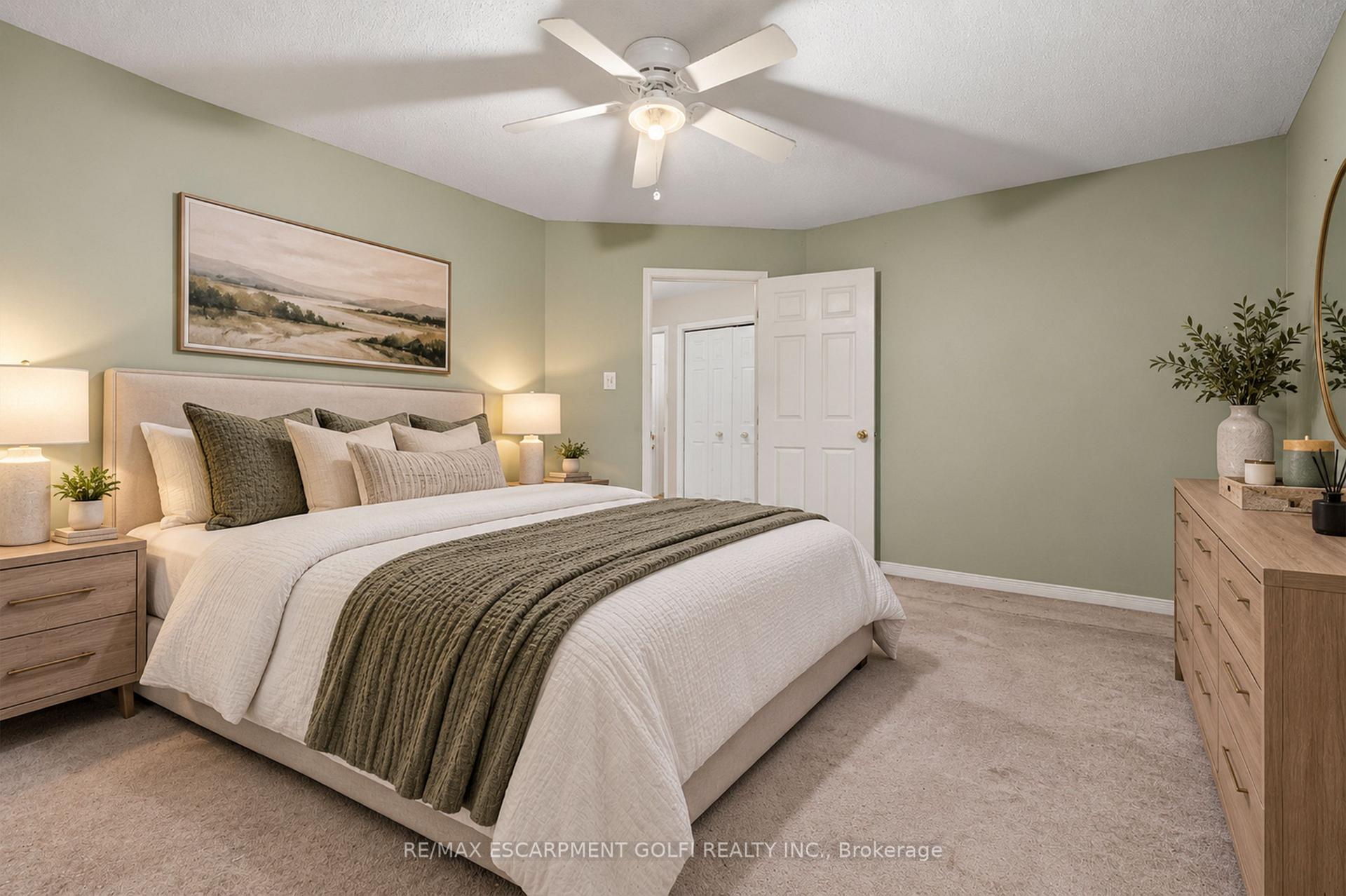 Photo 20 of 27 Pisa Drive, Hamilton, Lakeshore — HOMEH
