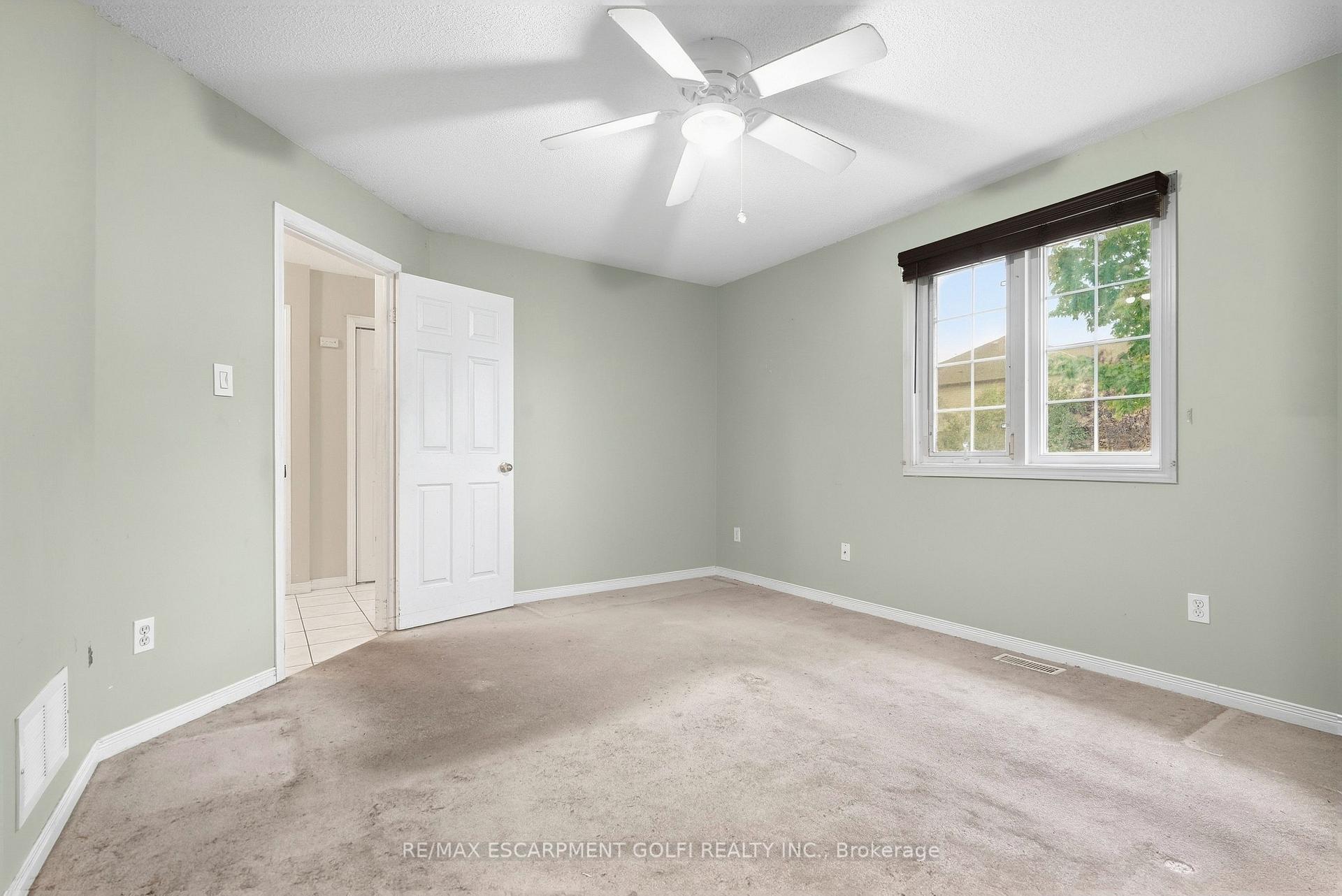 Photo 22 of 27 Pisa Drive, Hamilton, Lakeshore — HOMEH