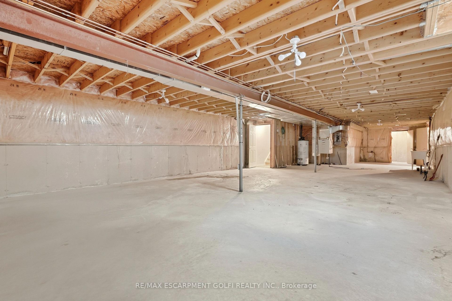 Photo 26 of 27 Pisa Drive, Hamilton, Lakeshore — HOMEH