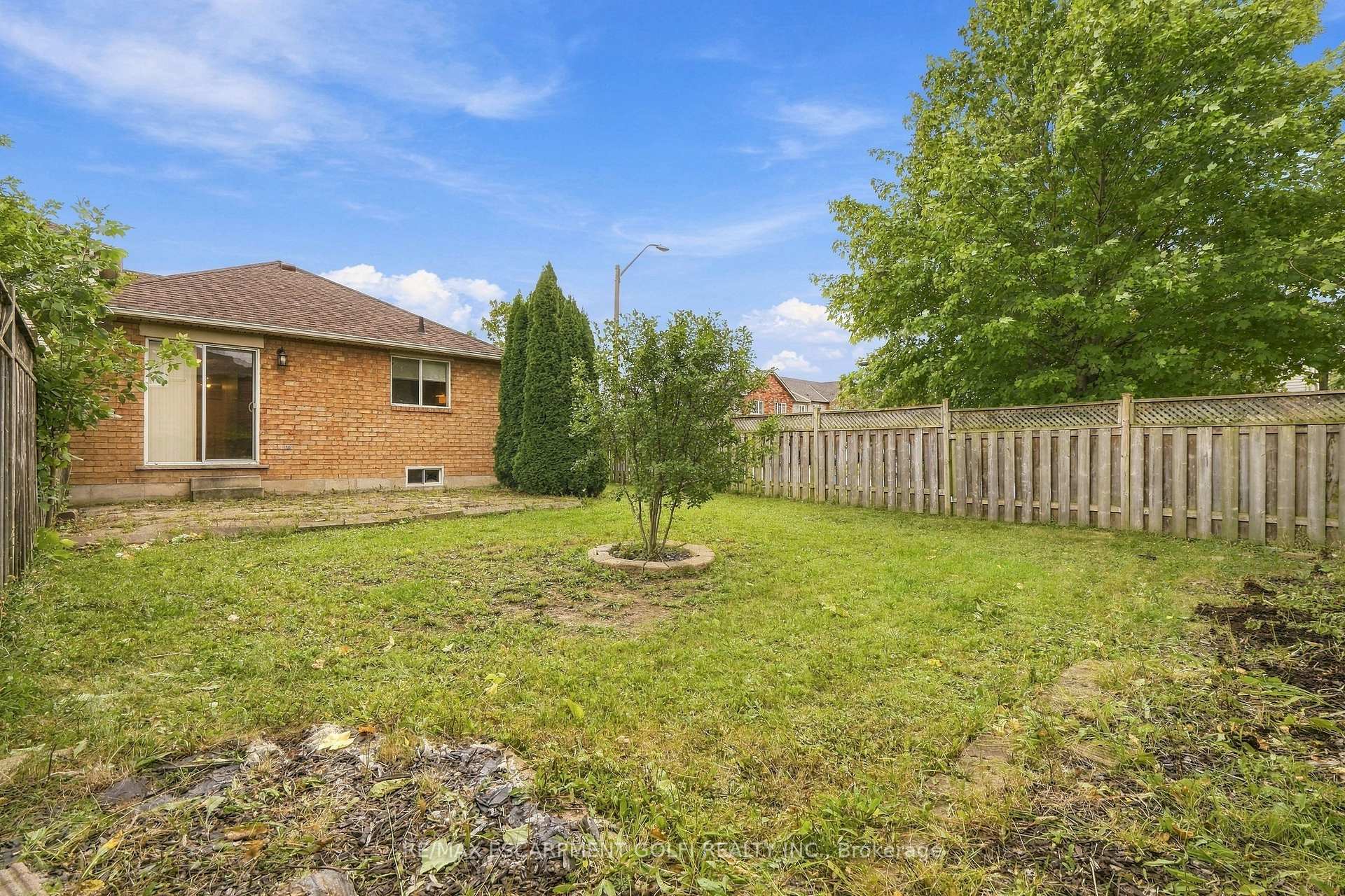 Photo 31 of 27 Pisa Drive, Hamilton, Lakeshore — HOMEH