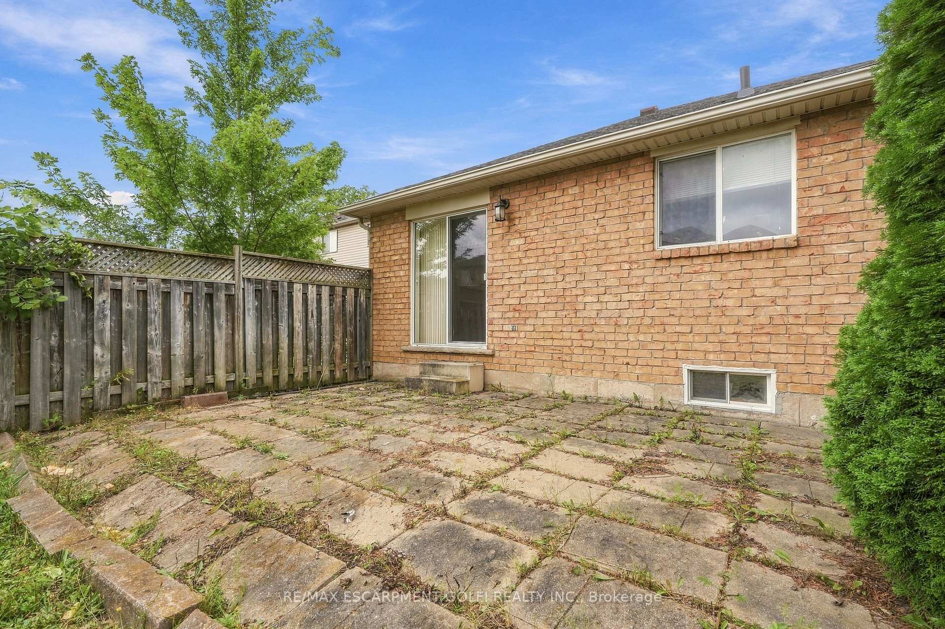 Photo 32 of 27 Pisa Drive, Hamilton, Lakeshore — HOMEH