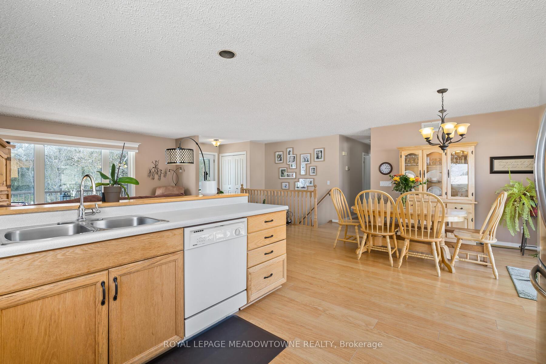 Photo 18 of 8847 Sideroad 27 Road, Erin, Rural Erin — HOMEH
