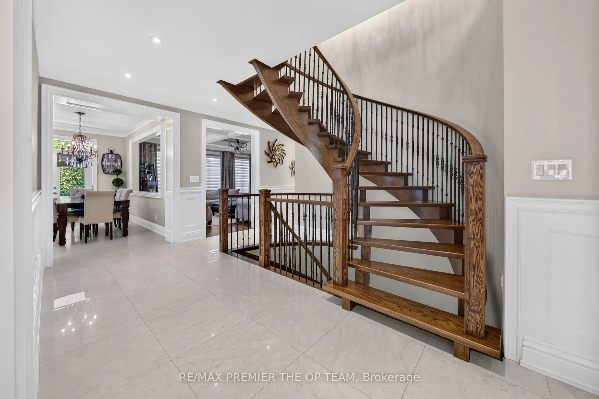 Photo 6 of 38 Gentle Fox Drive, Caledon, Rural Caledon — HOMEH