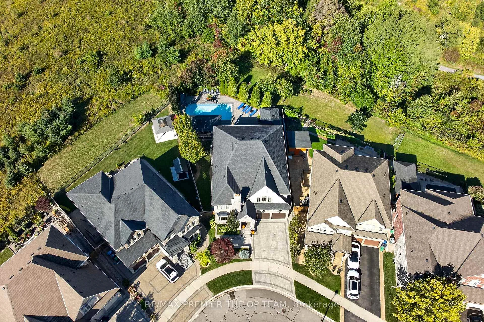 Photo 37 of 38 Gentle Fox Drive, Caledon, Rural Caledon — HOMEH