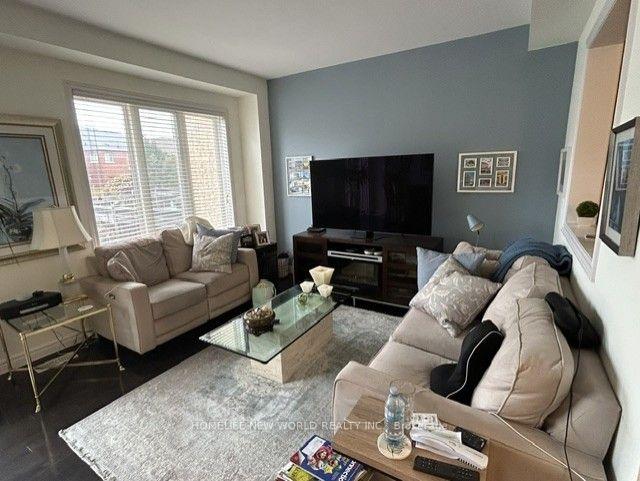 Photo 4 of 41 Millhouse Court, Vaughan, Patterson — HOMEH