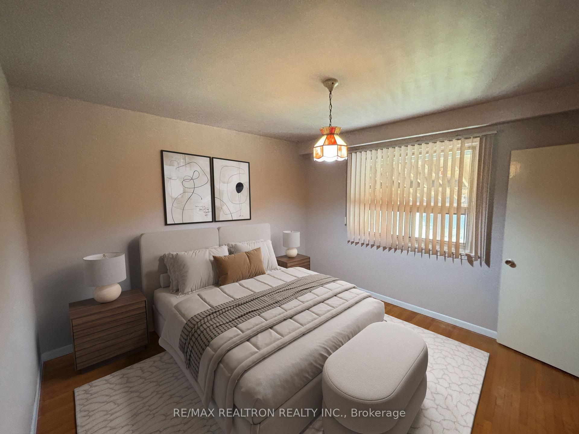 Photo 24 of 97 Overbrook Place, North York, Bathurst Manor — HOMEH