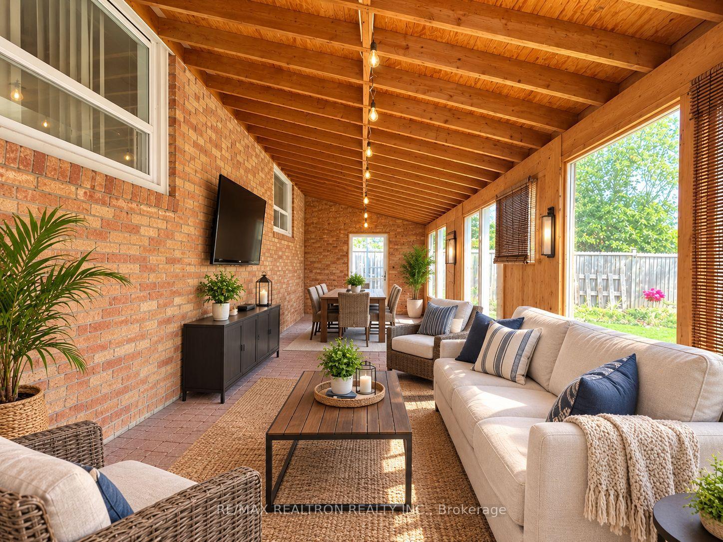 Photo 42 of 97 Overbrook Place, North York, Bathurst Manor — HOMEH