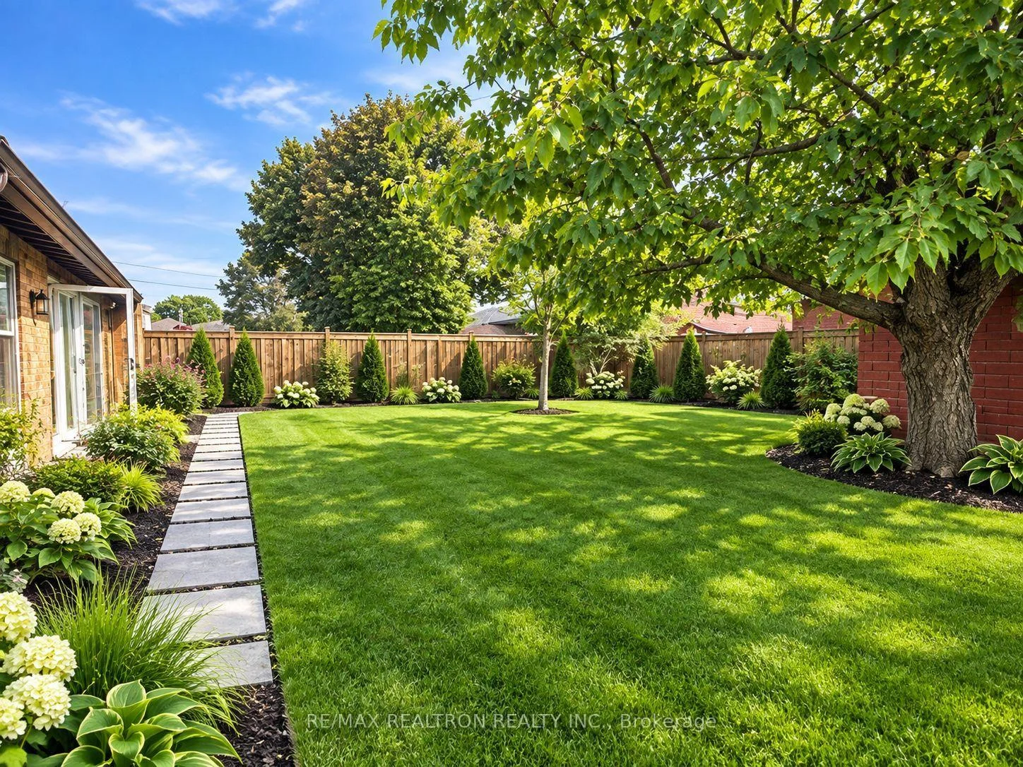 Photo 50 of 97 Overbrook Place, North York, Bathurst Manor — HOMEH