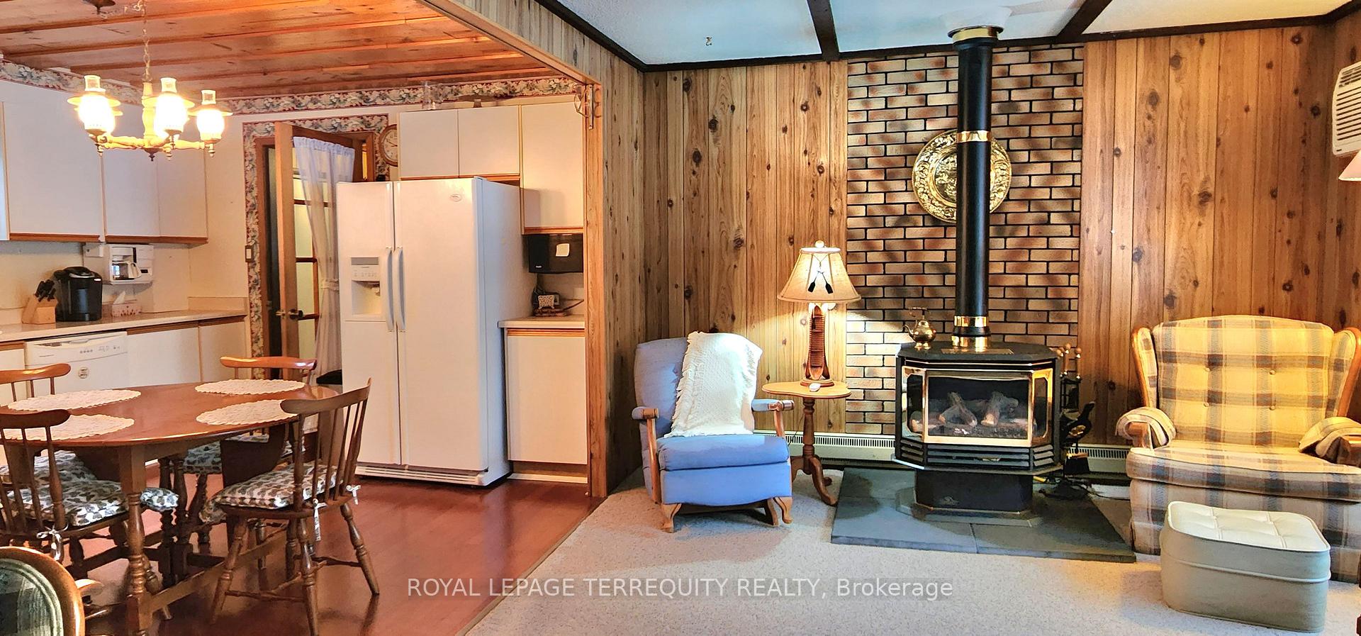 Photo 11 of 117 Clifford Drive, Kawartha Lakes, Verulam — HOMEH