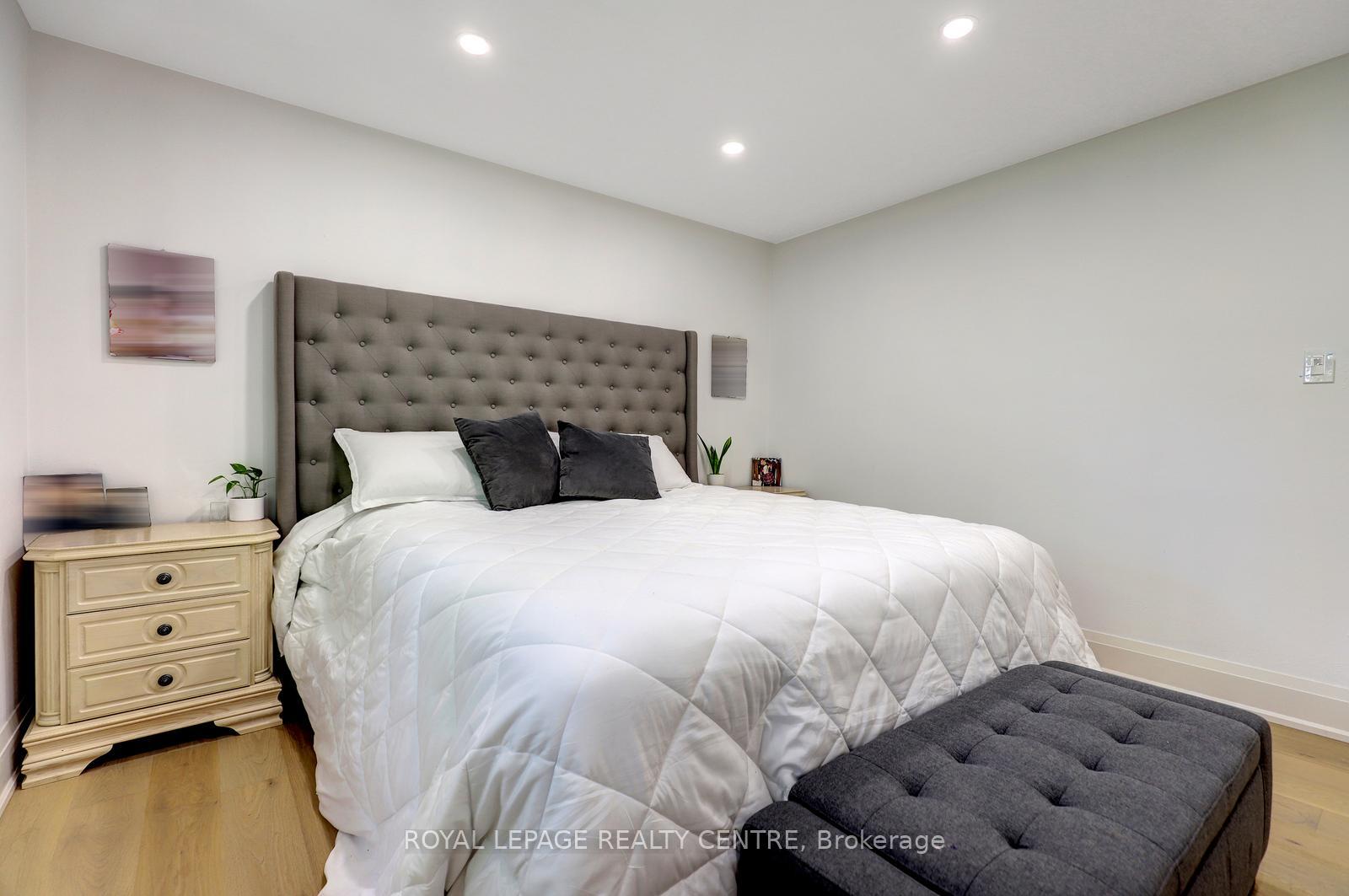 Photo 18 of 69 Glenda Jane Drive, Milton, Campbellville — HOMEH