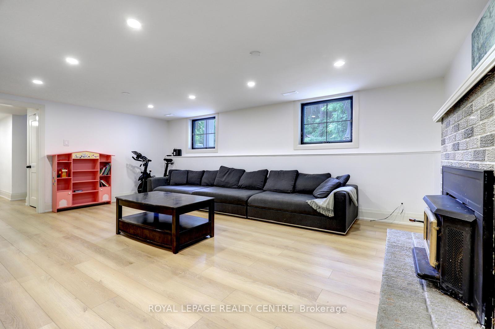 Photo 27 of 69 Glenda Jane Drive, Milton, Campbellville — HOMEH