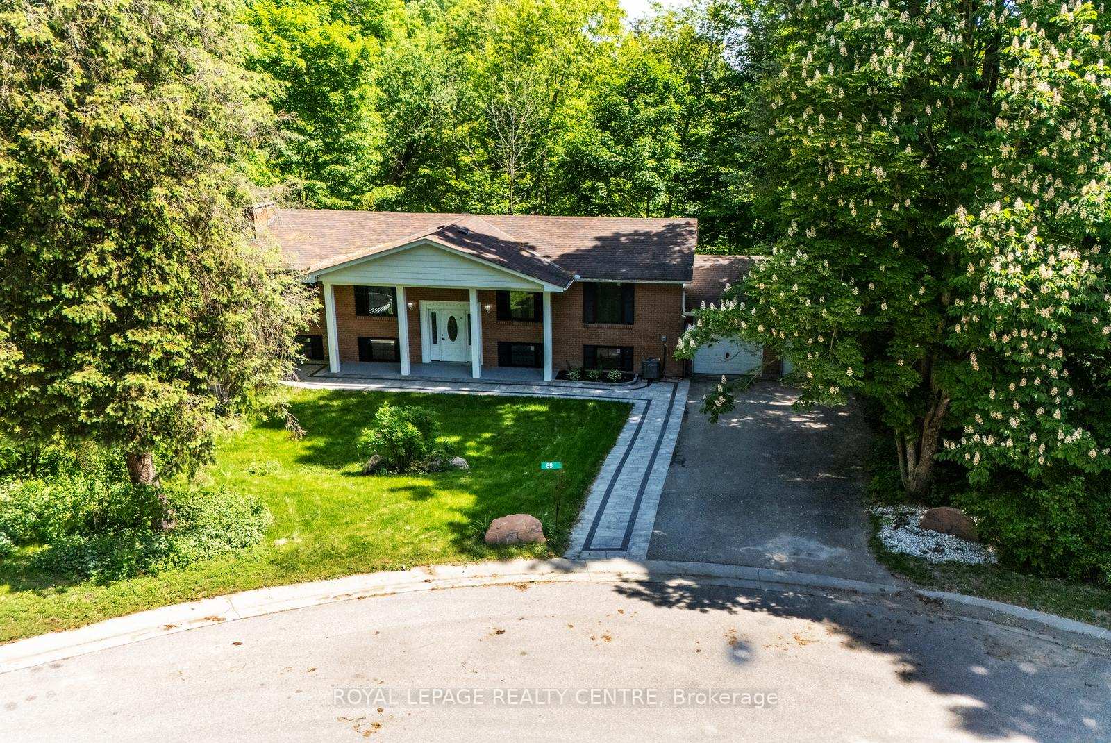 Photo 44 of 69 Glenda Jane Drive, Milton, Campbellville — HOMEH