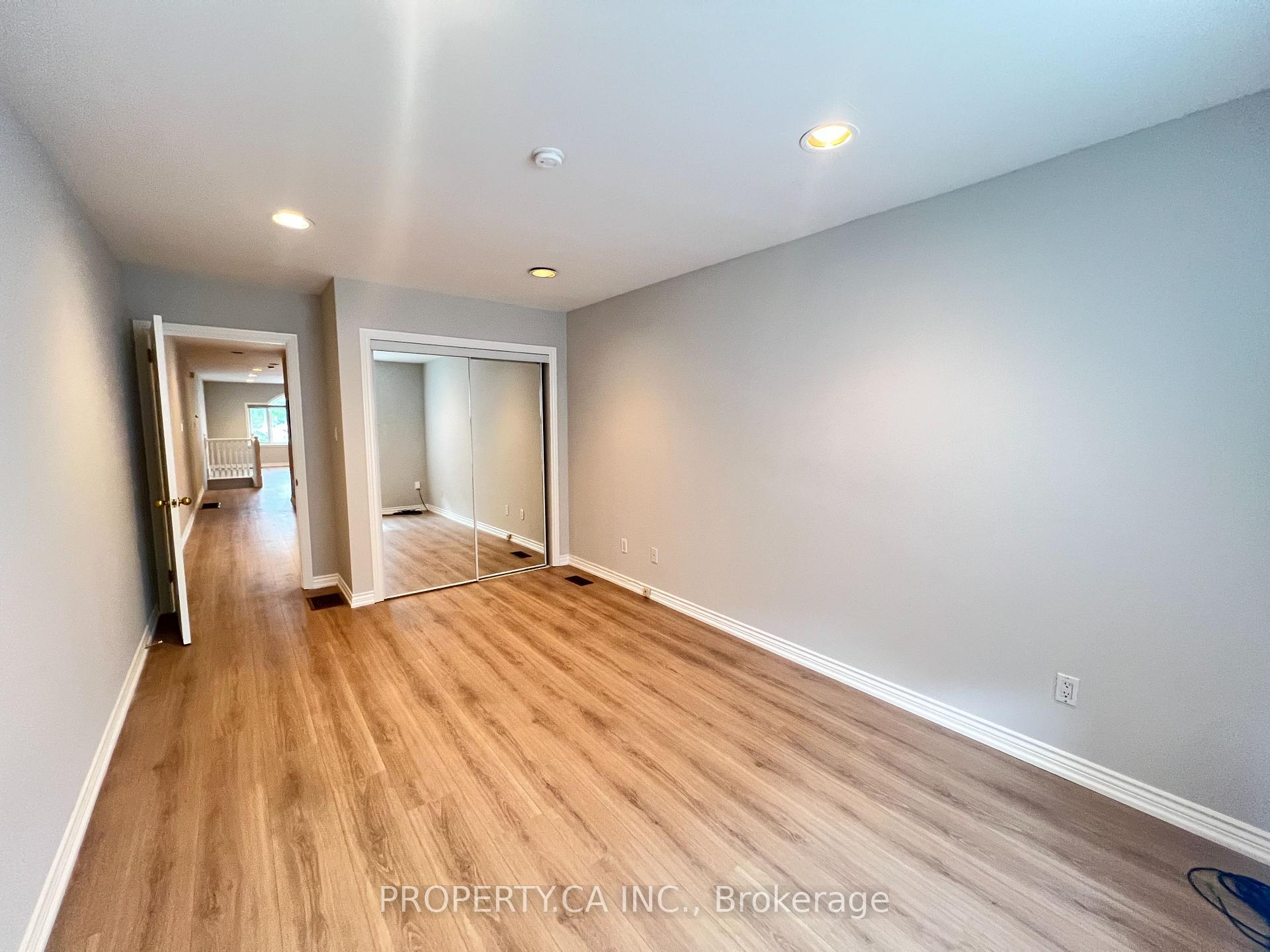 Photo 5 of 3221A Yonge Street, Toronto, Lawrence Park North — HOMEH