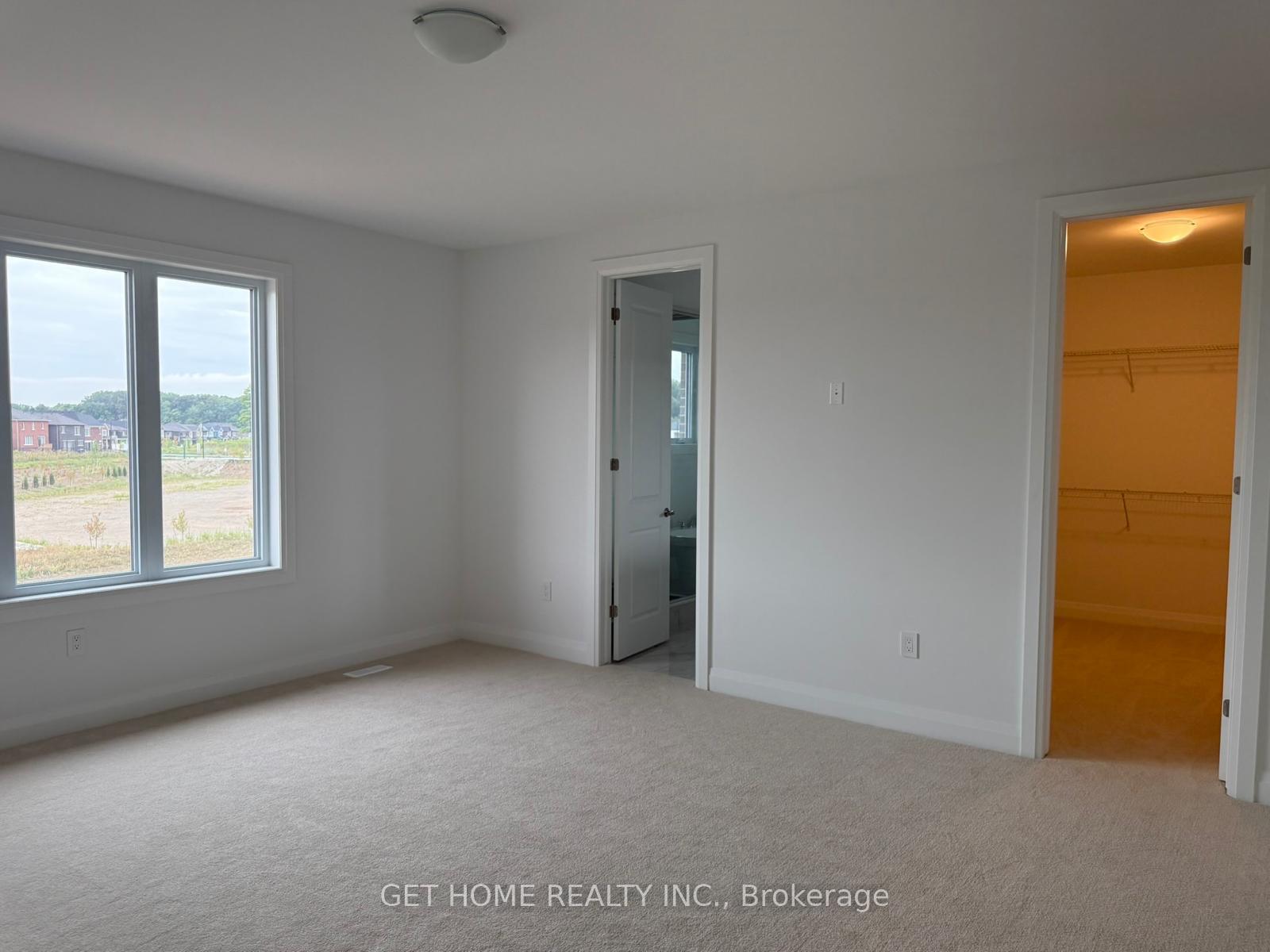 Photo 13 of 314 Millstone Street, Kitchener, Huron Park — HOMEH