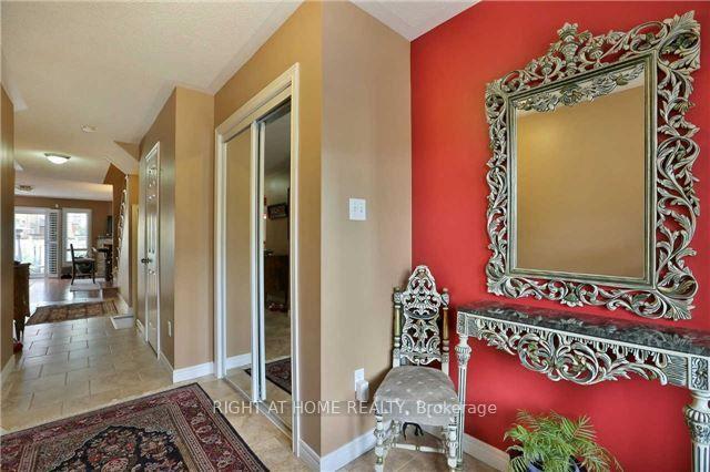 Photo 3 of 5162 Falconcrest Drive, Burlington, Uptown — HOMEH