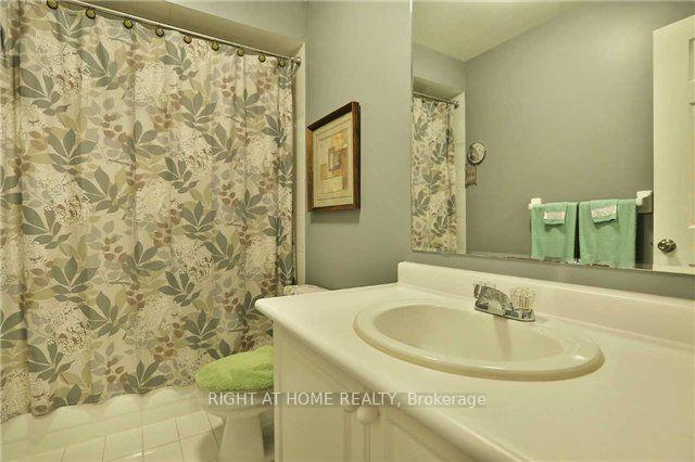 Photo 16 of 5162 Falconcrest Drive, Burlington, Uptown — HOMEH