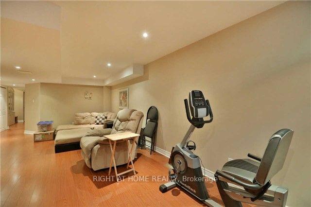 Photo 18 of 5162 Falconcrest Drive, Burlington, Uptown — HOMEH