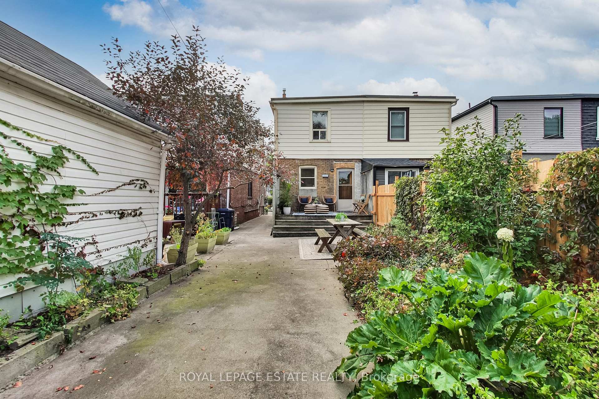 Photo 23 of 87 Woodmount Avenue, Toronto, Danforth Village-East York — HOMEH