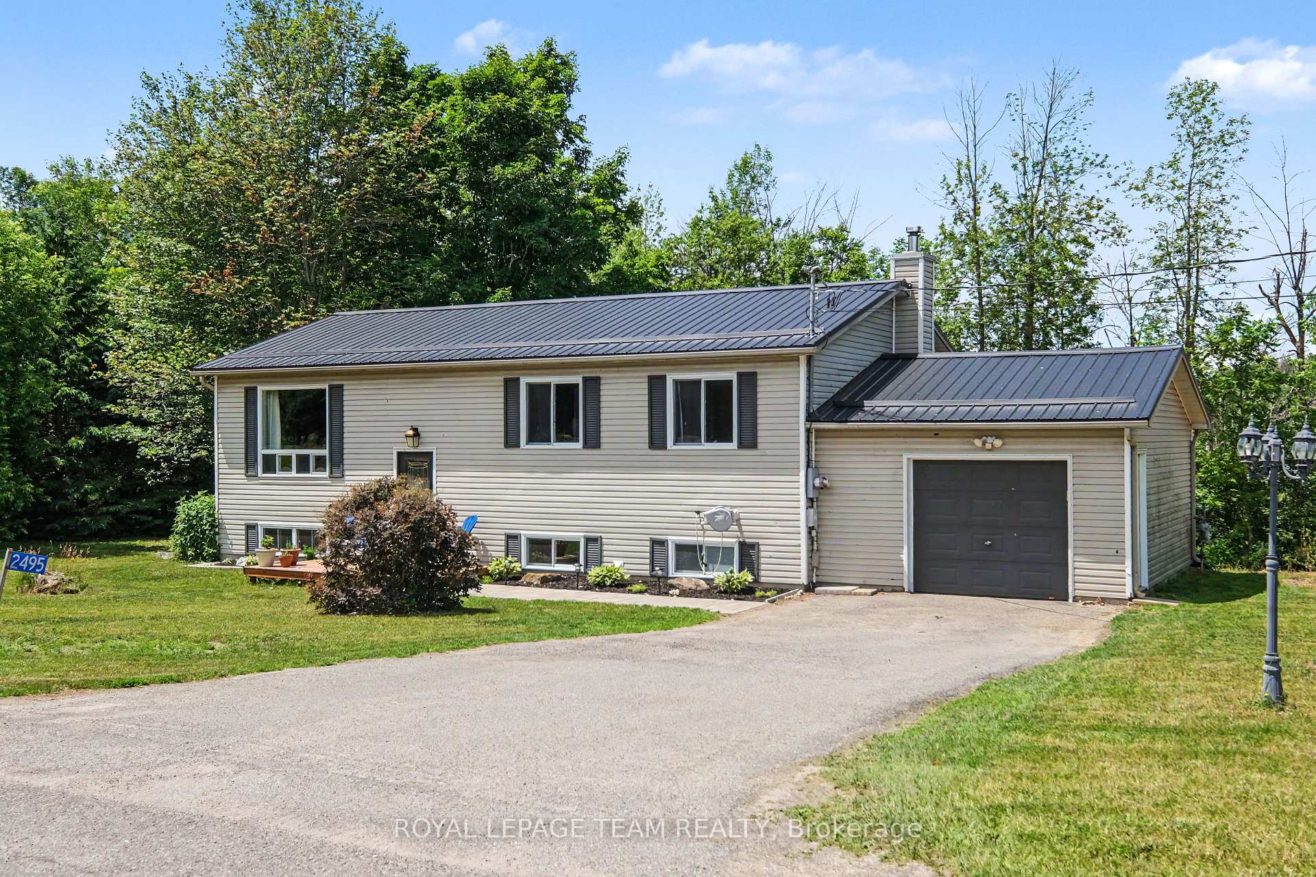 Photo of 2495 River Road