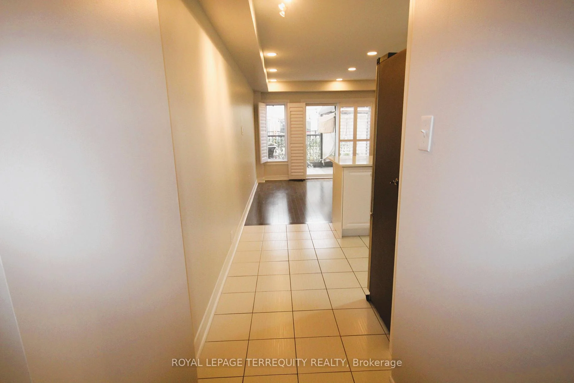Photo 11 of Unit Upper, 19 De Jong Street, Scarborough, Dorset Park — HOMEH