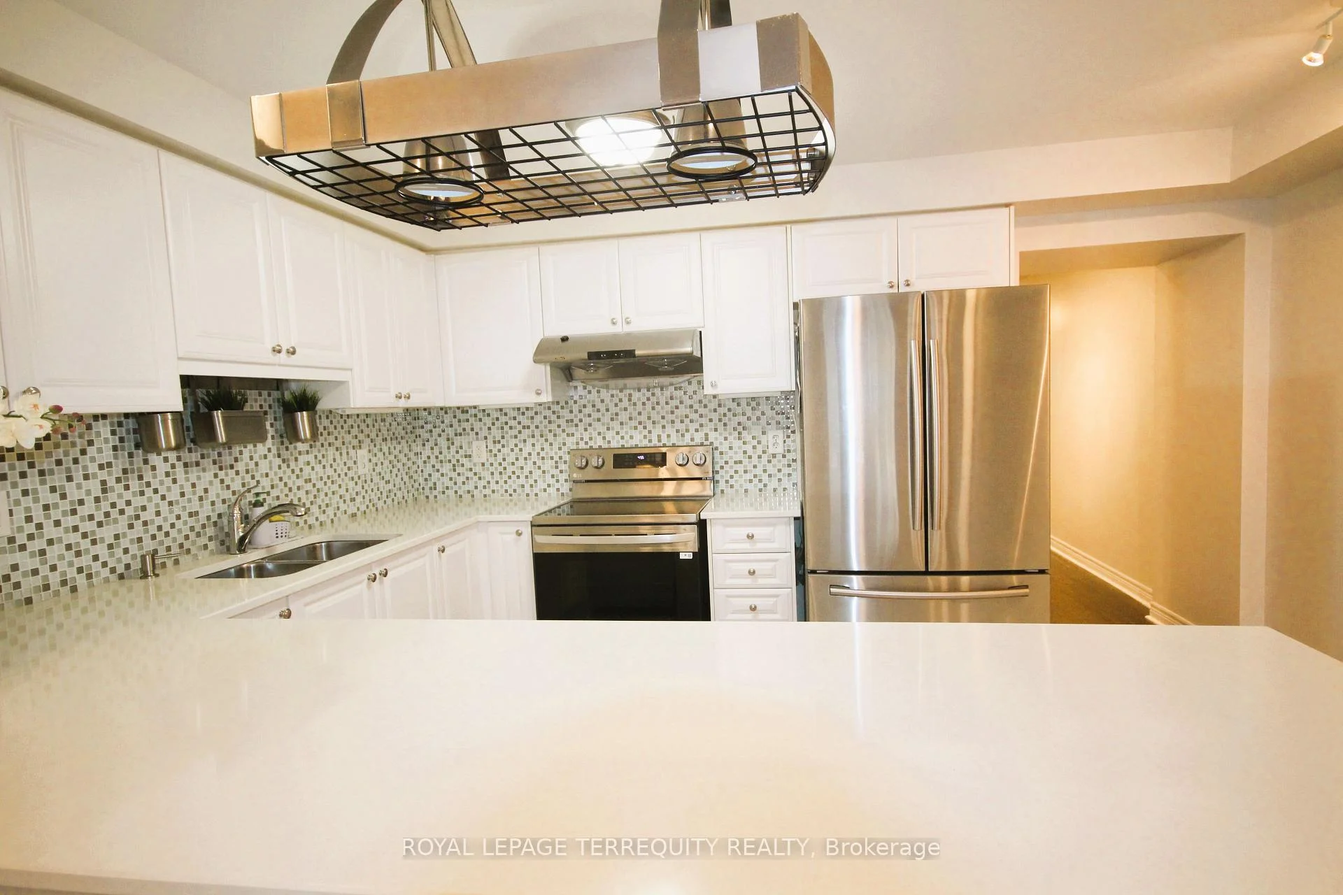 Photo 19 of Unit Upper, 19 De Jong Street, Scarborough, Dorset Park — HOMEH