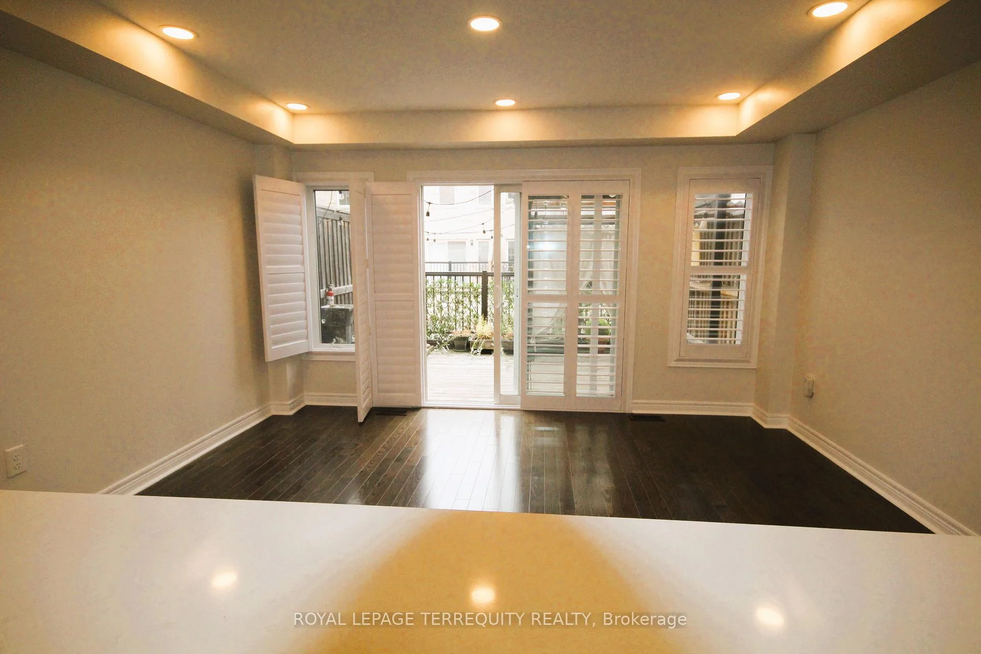 Photo 21 of Unit Upper, 19 De Jong Street, Scarborough, Dorset Park — HOMEH