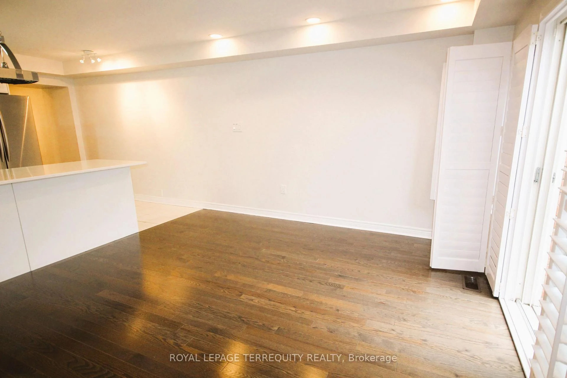 Photo 27 of Unit Upper, 19 De Jong Street, Scarborough, Dorset Park — HOMEH