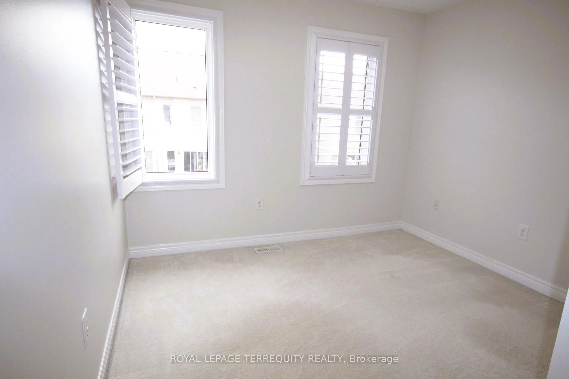 Photo 49 of Unit Upper, 19 De Jong Street, Scarborough, Dorset Park — HOMEH