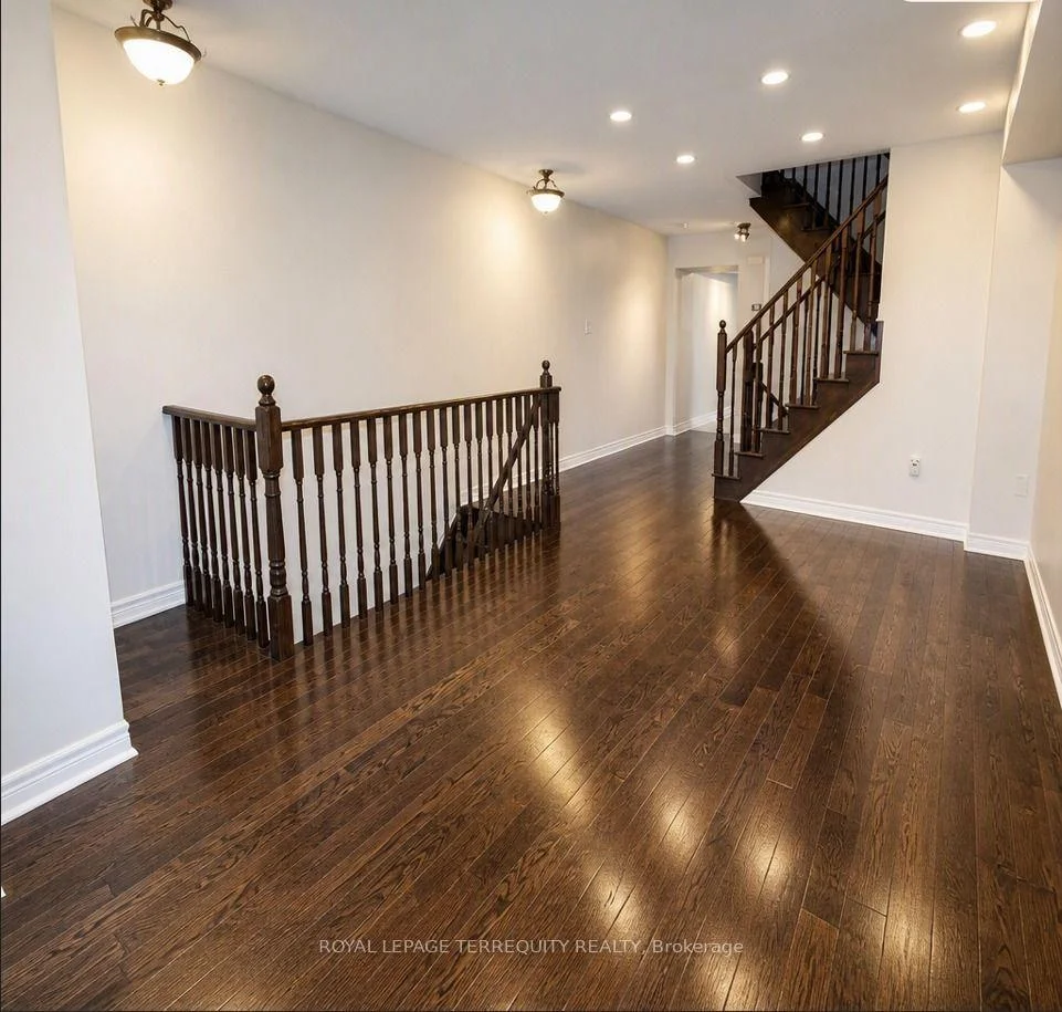Photo 8 of Unit Upper, 19 De Jong Street, Scarborough, Dorset Park — HOMEH