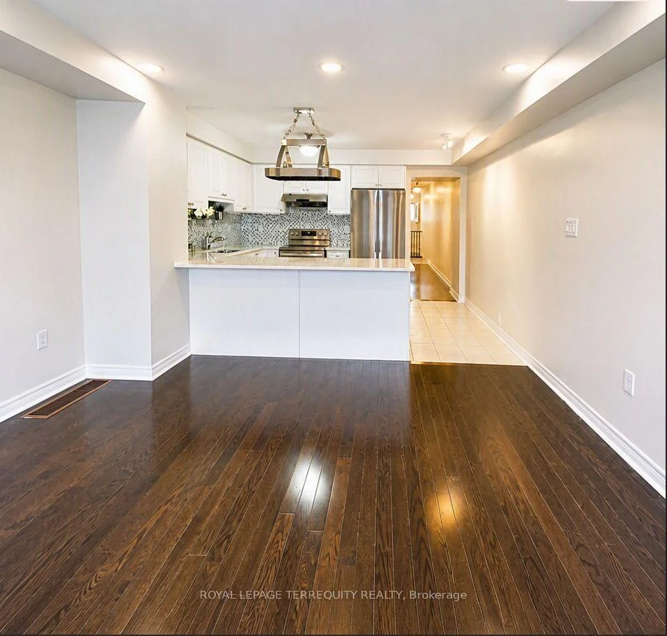 Photo 14 of Unit Upper, 19 De Jong Street, Scarborough, Dorset Park — HOMEH