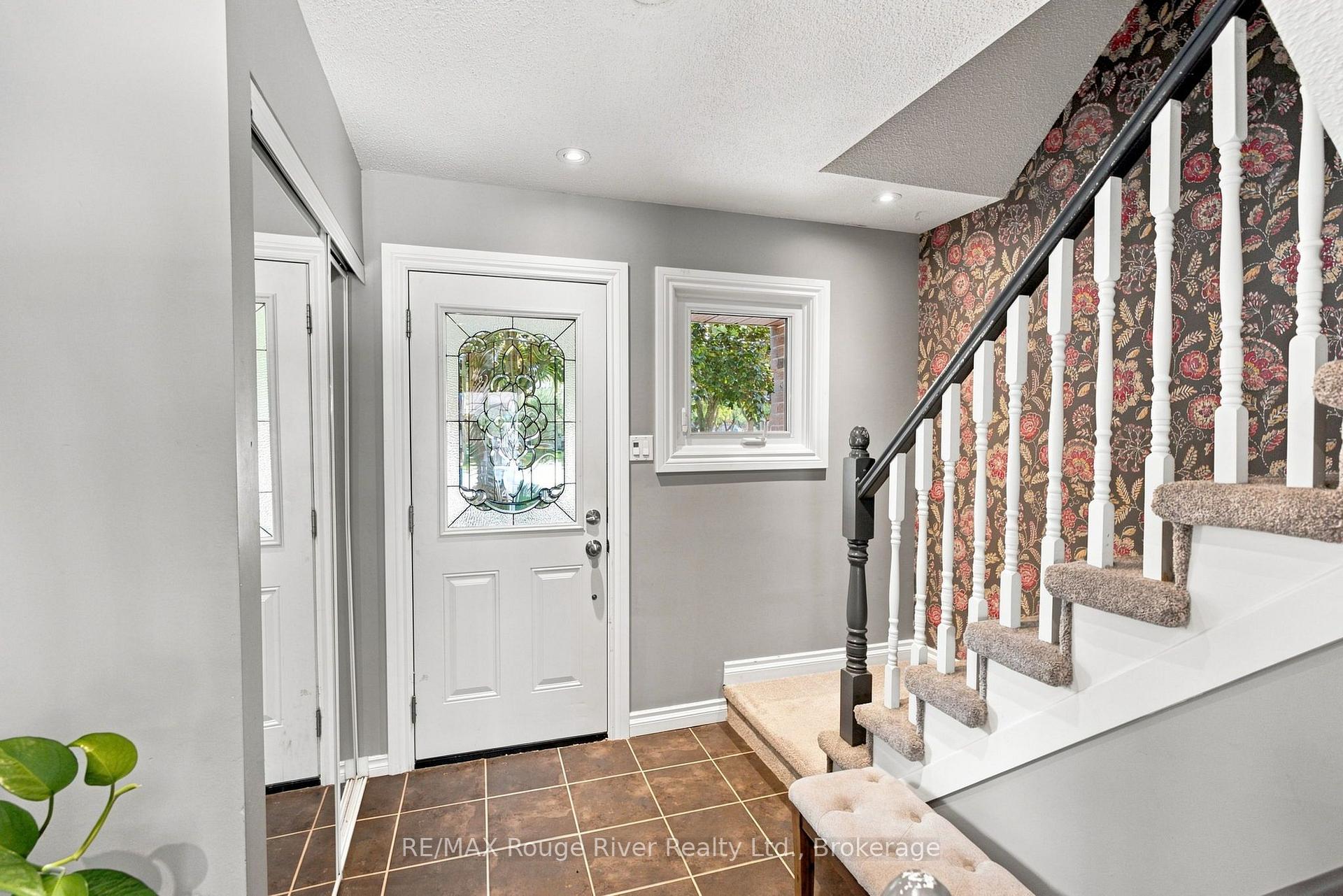 Photo 2 of 49 Fisher Crescent, Ajax, Central West — HOMEH
