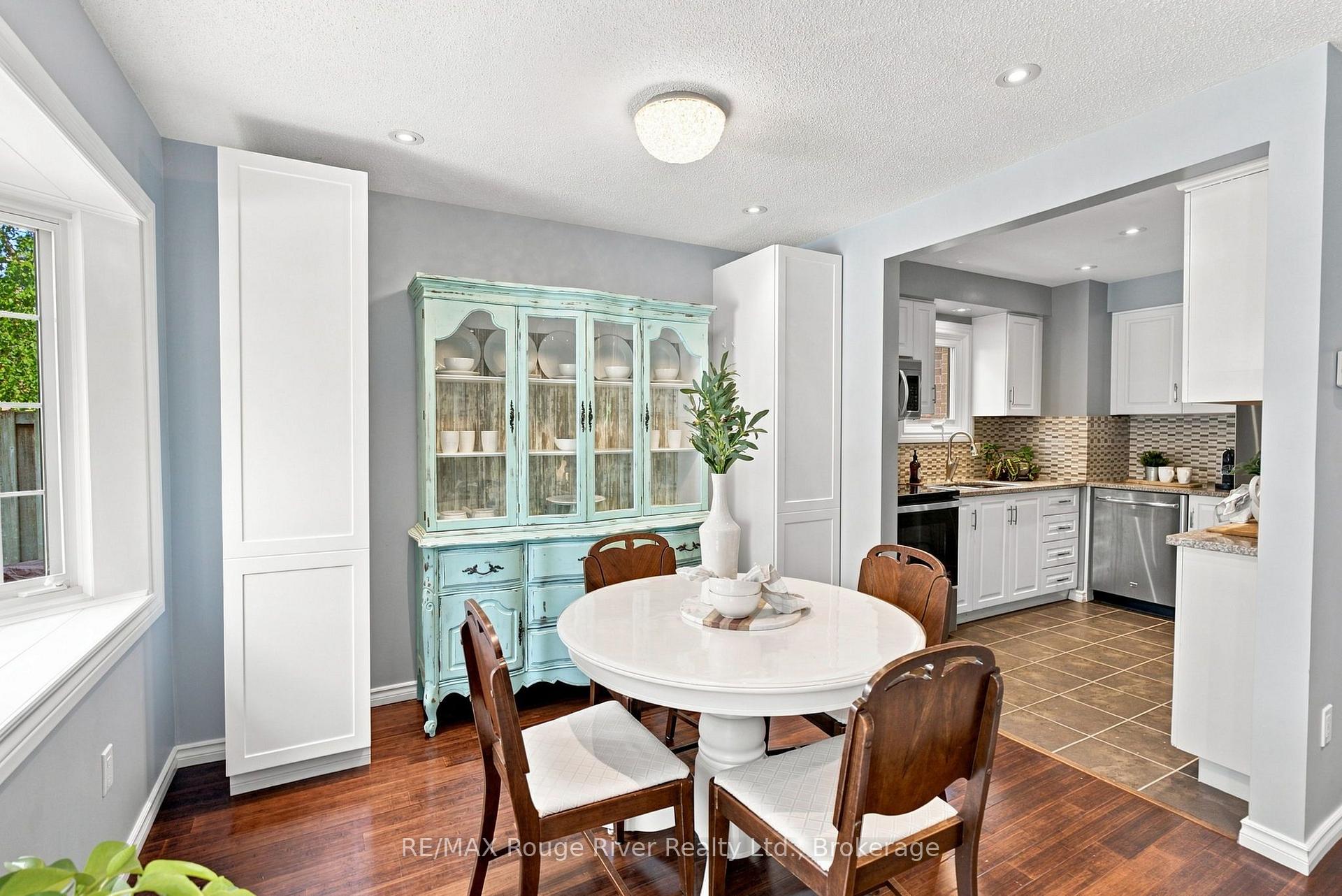 Photo 12 of 49 Fisher Crescent, Ajax, Central West — HOMEH