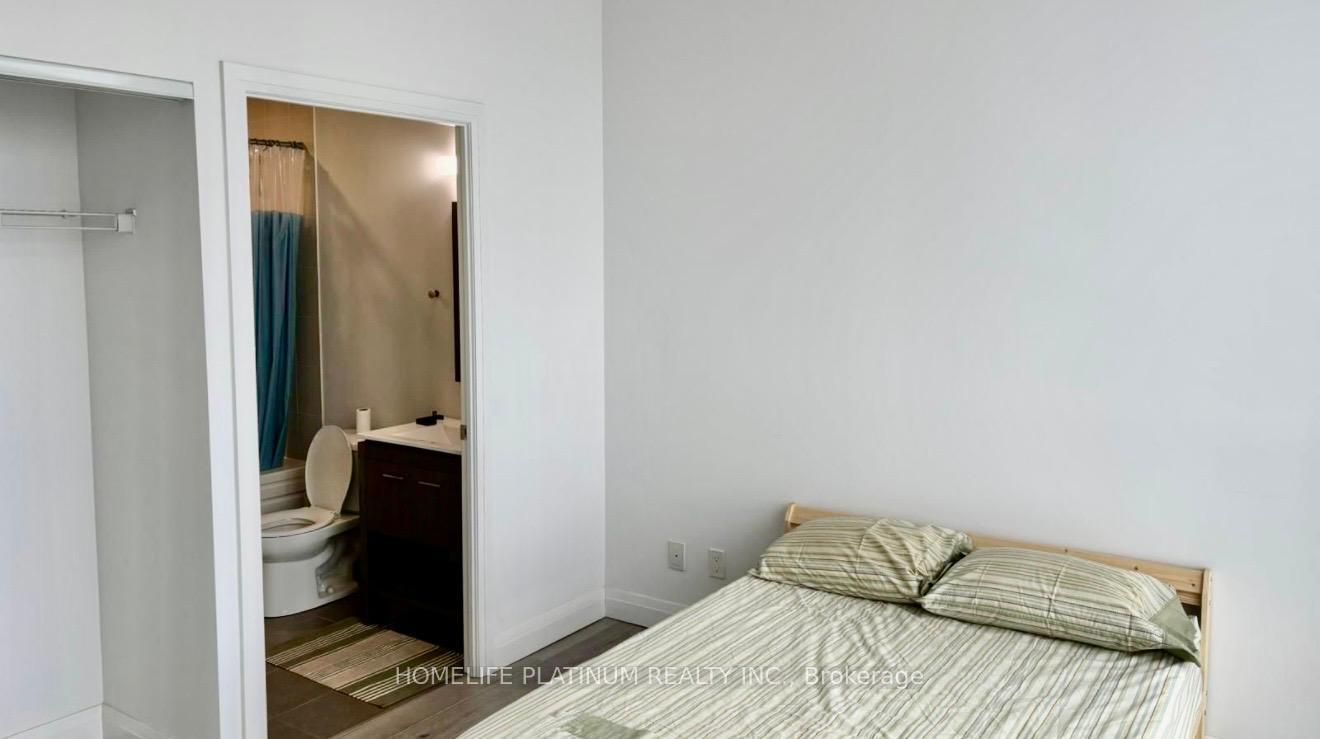 Photo 6 of 30 Meadowglen Place, Scarborough, Woburn — HOMEH