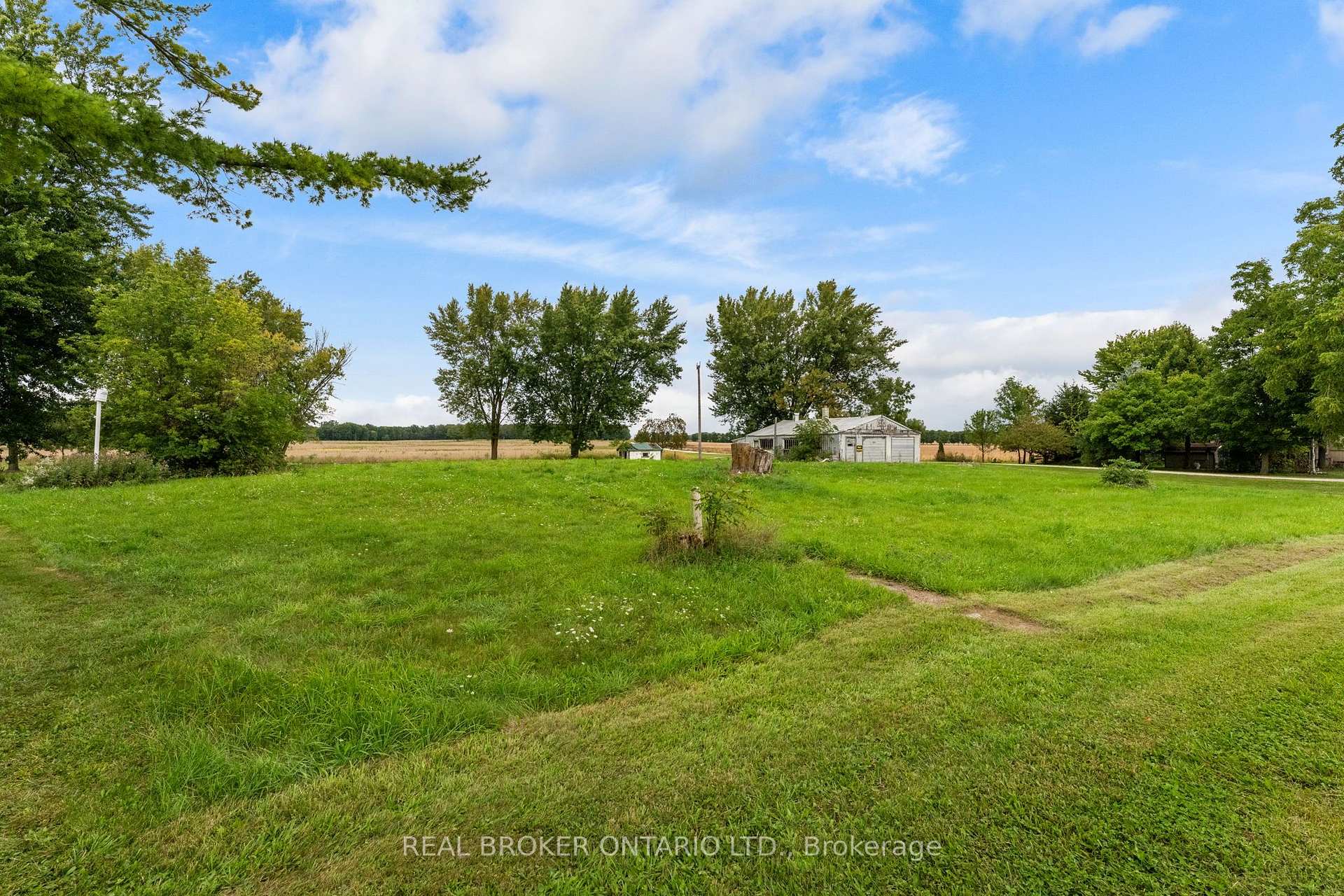 Photo 4 of 742 Josephine Street N, North Huron, Wingham — HOMEH