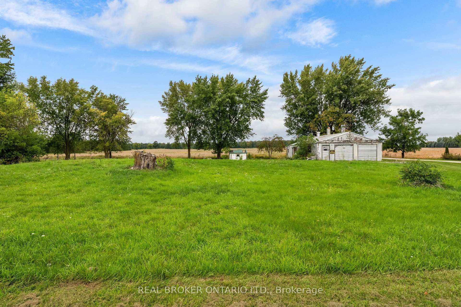 Photo 5 of 742 Josephine Street N, North Huron, Wingham — HOMEH