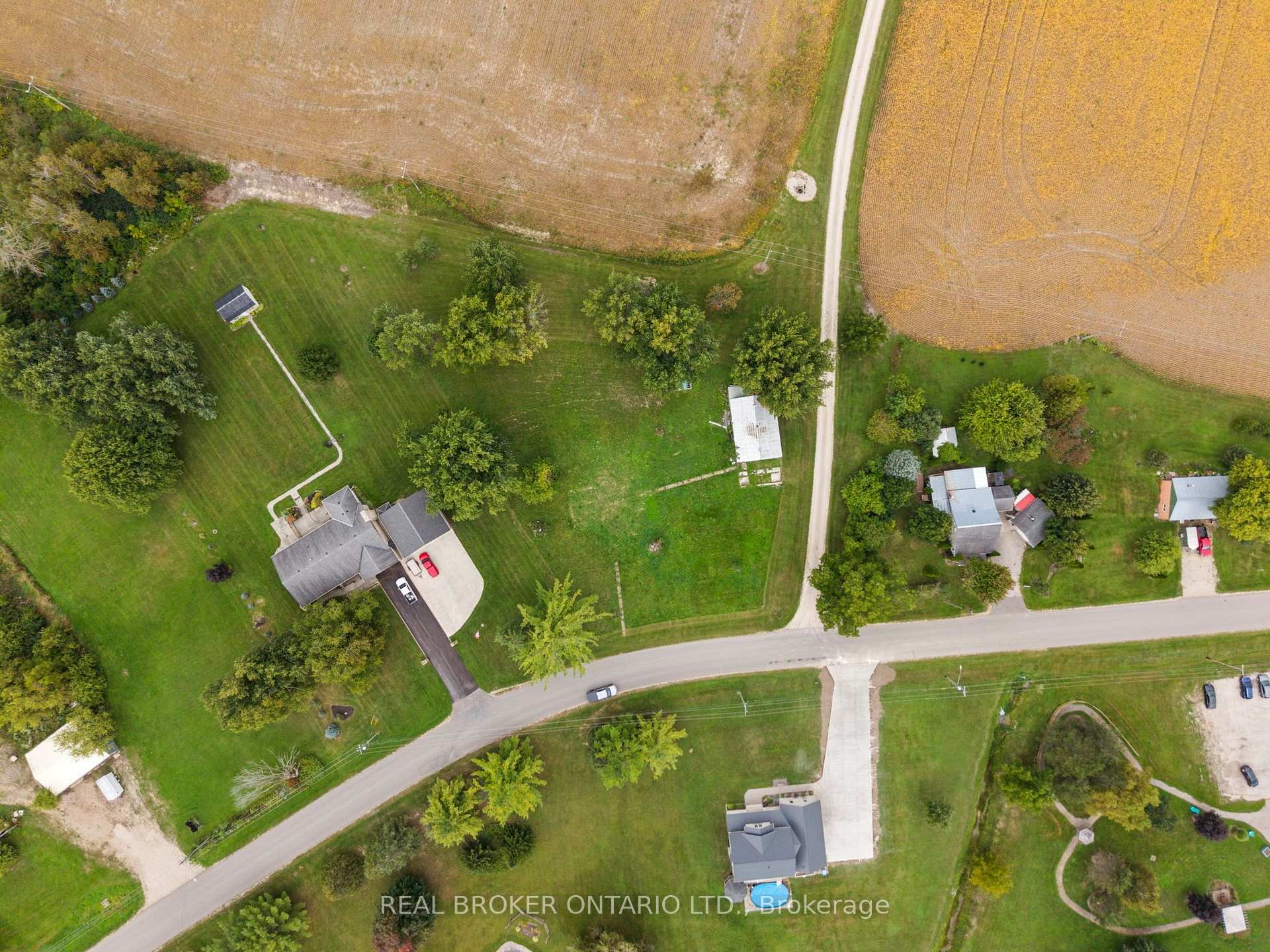 Photo 9 of 742 Josephine Street N, North Huron, Wingham — HOMEH