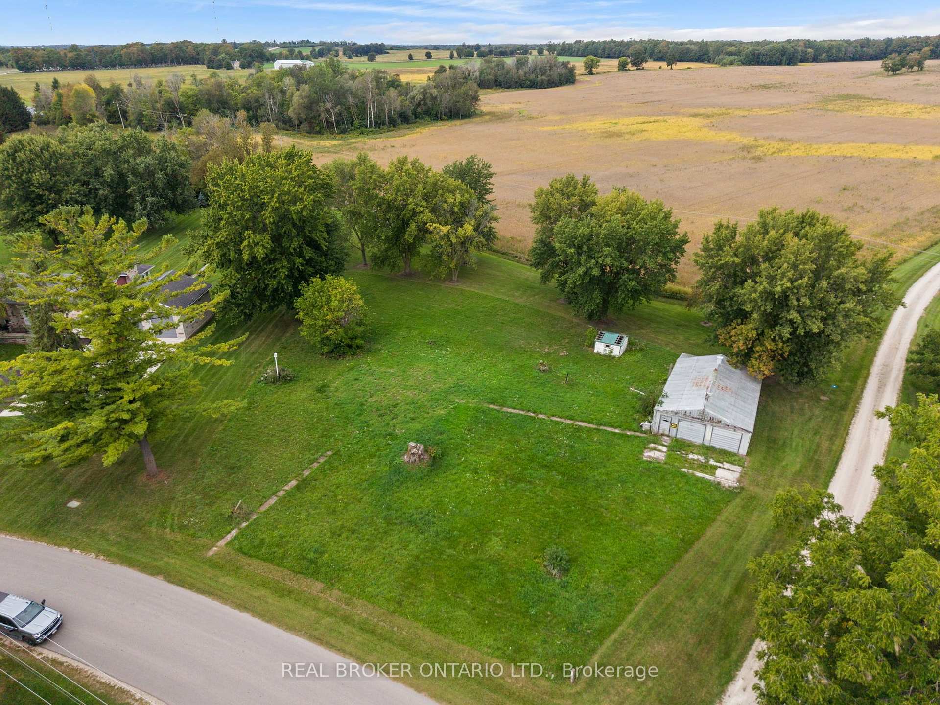 Photo 17 of 742 Josephine Street N, North Huron, Wingham — HOMEH
