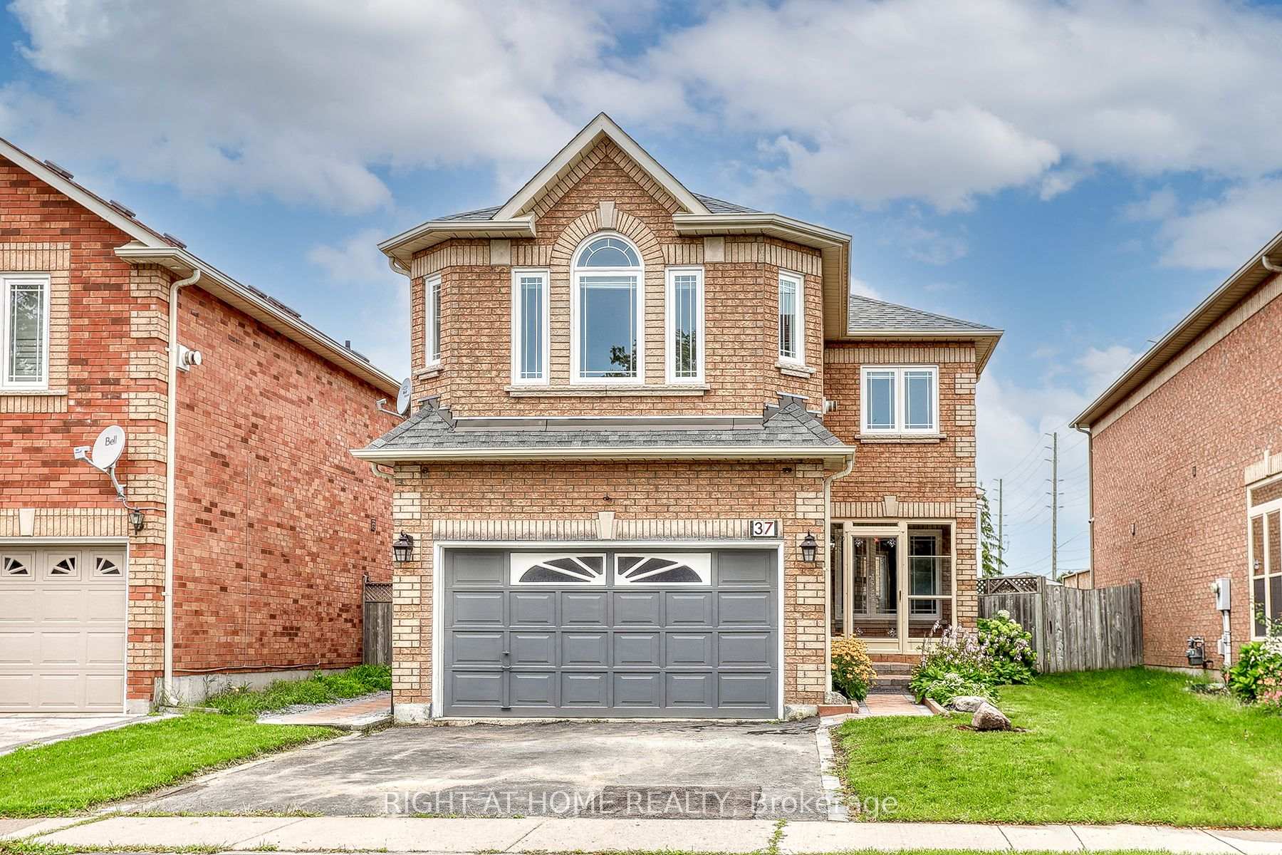 Photo 1 of Unit UPPER, 37 Brockman Crescent, Ajax, Central West — HOMEH