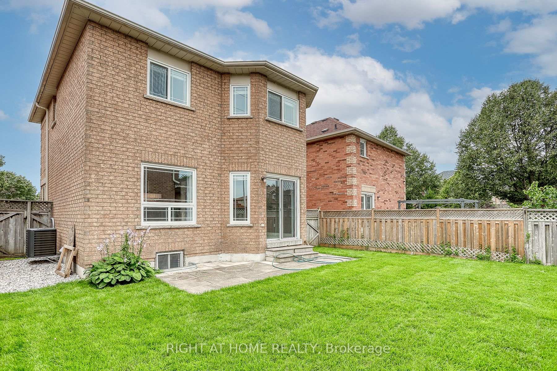 Photo 27 of Unit UPPER, 37 Brockman Crescent, Ajax, Central West — HOMEH