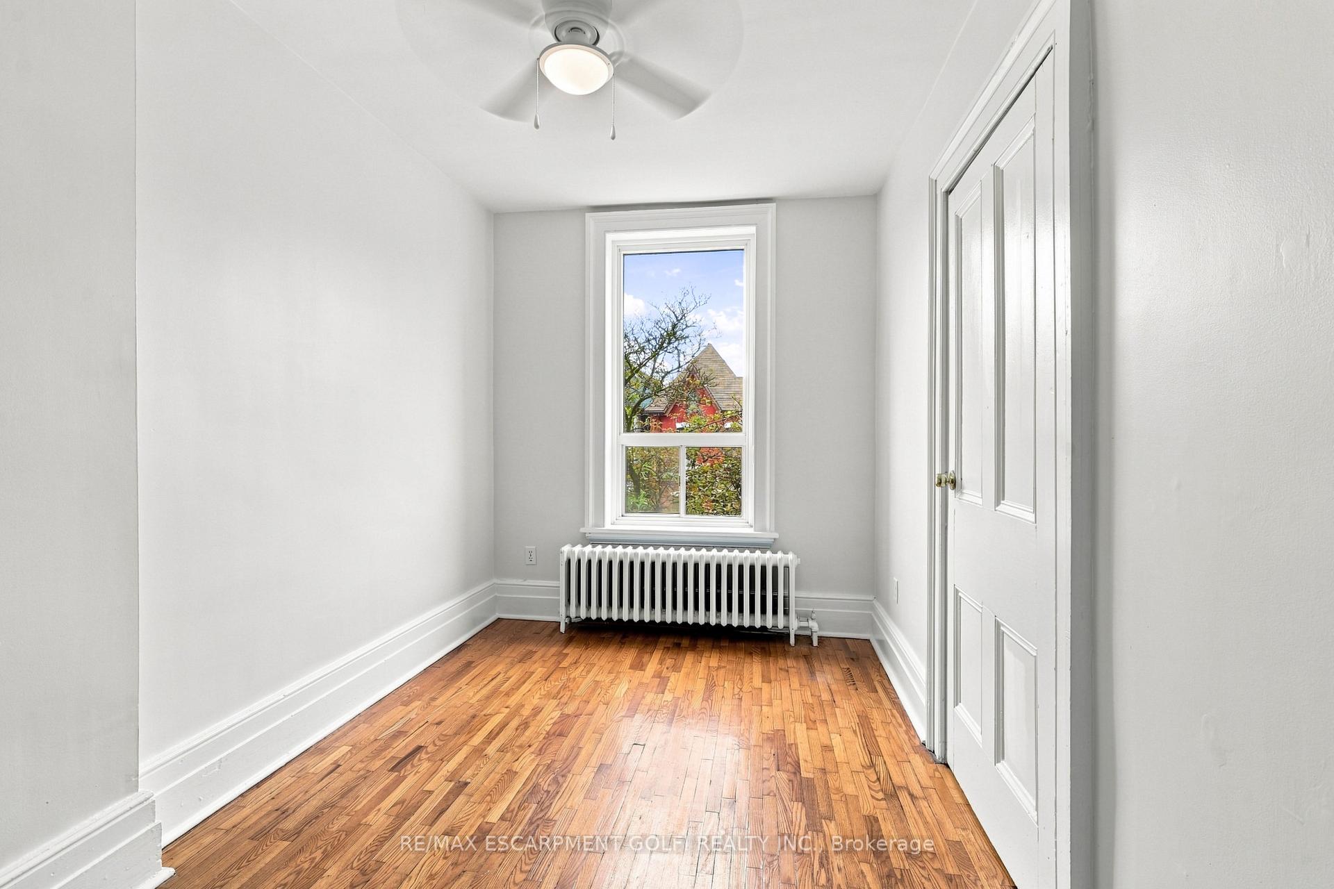 Photo 9 of 256 Bay Street N, Hamilton, Strathcona — HOMEH